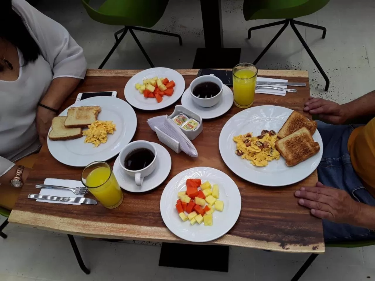 Breakfast in Albura Hotel