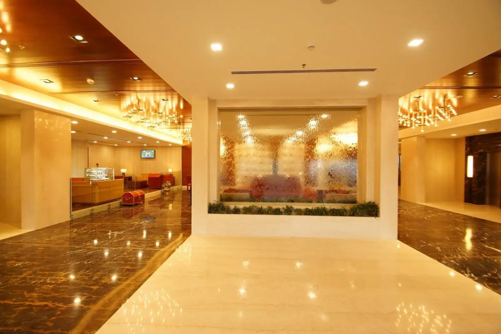 Lobby/Reception in Dolphin Hotel