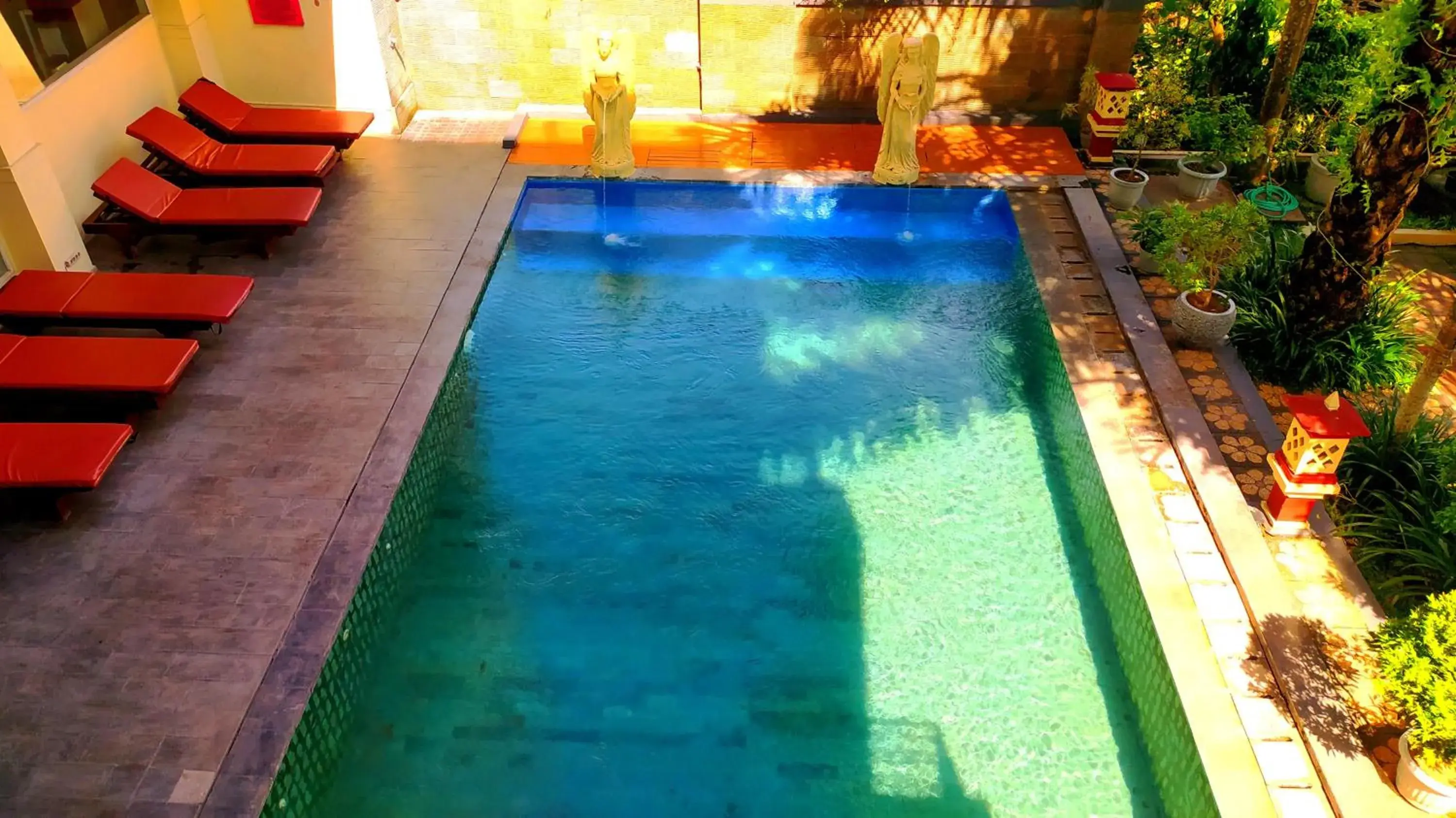 Swimming pool, Pool View in Puri Saron Denpasar Hotel