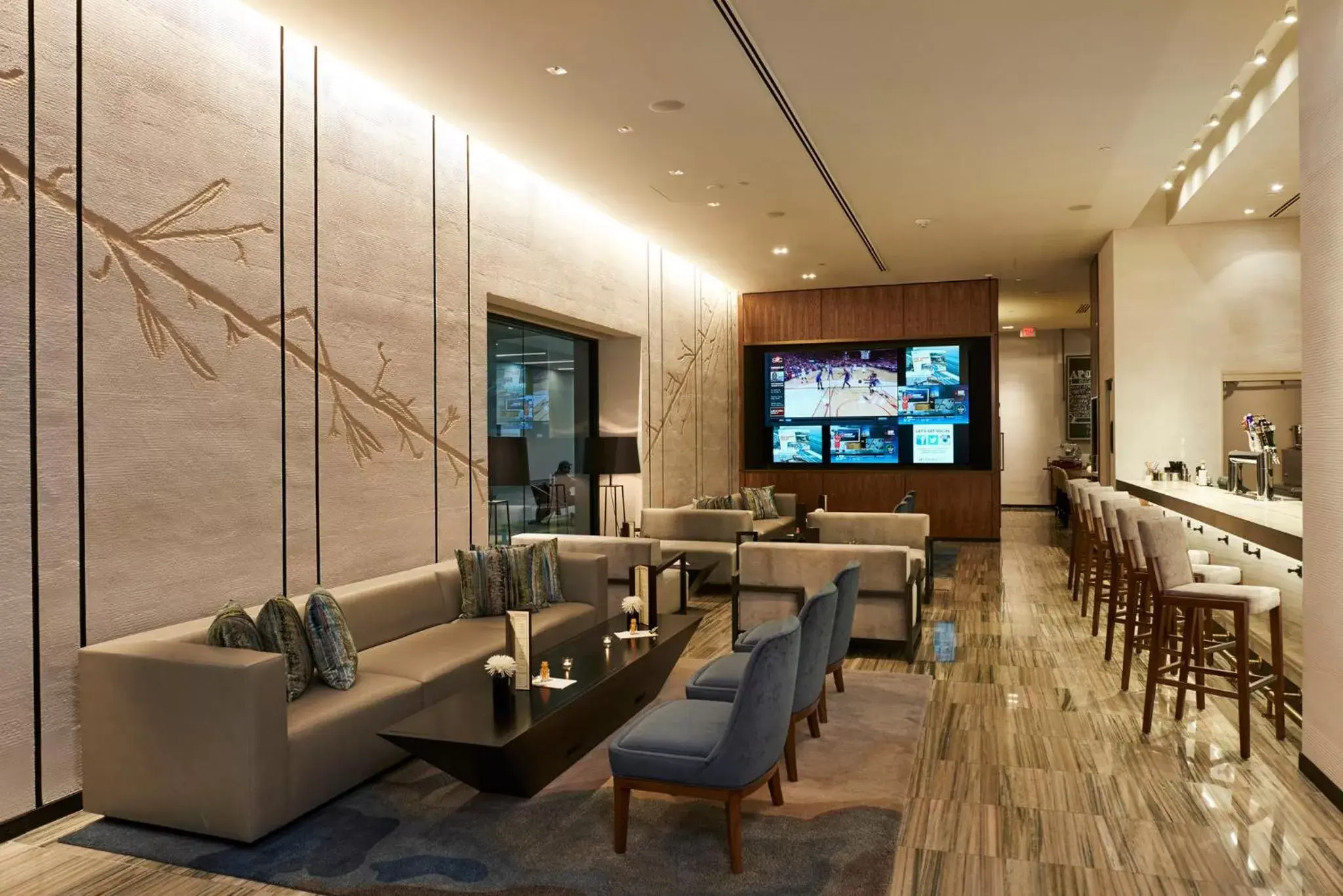 Lounge or bar, Seating Area in Loews Minneapolis Hotel