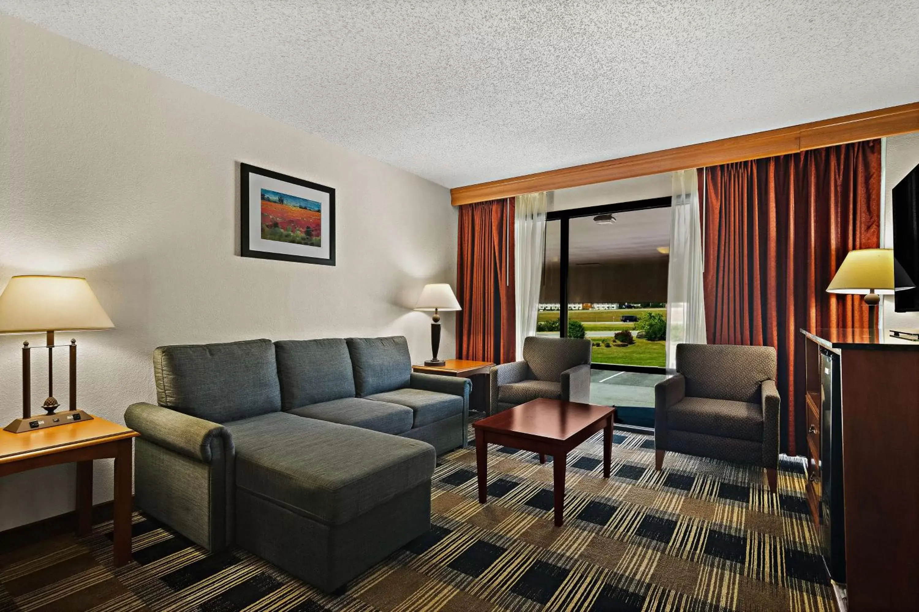 Photo of the whole room, Seating Area in Best Western Windsor Suites