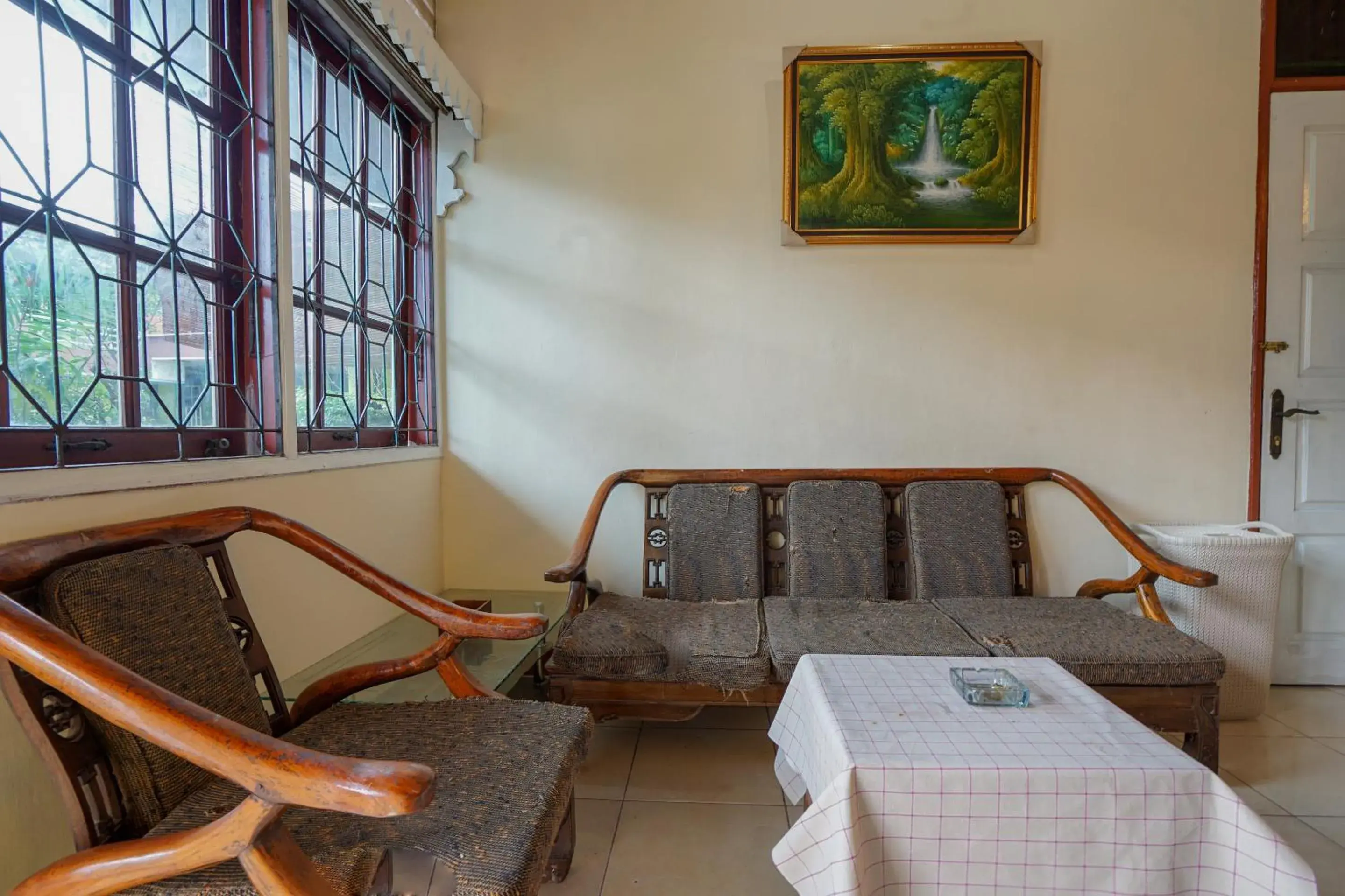 Lobby or reception, Seating Area in OYO 2177 Trikora Indah Residence