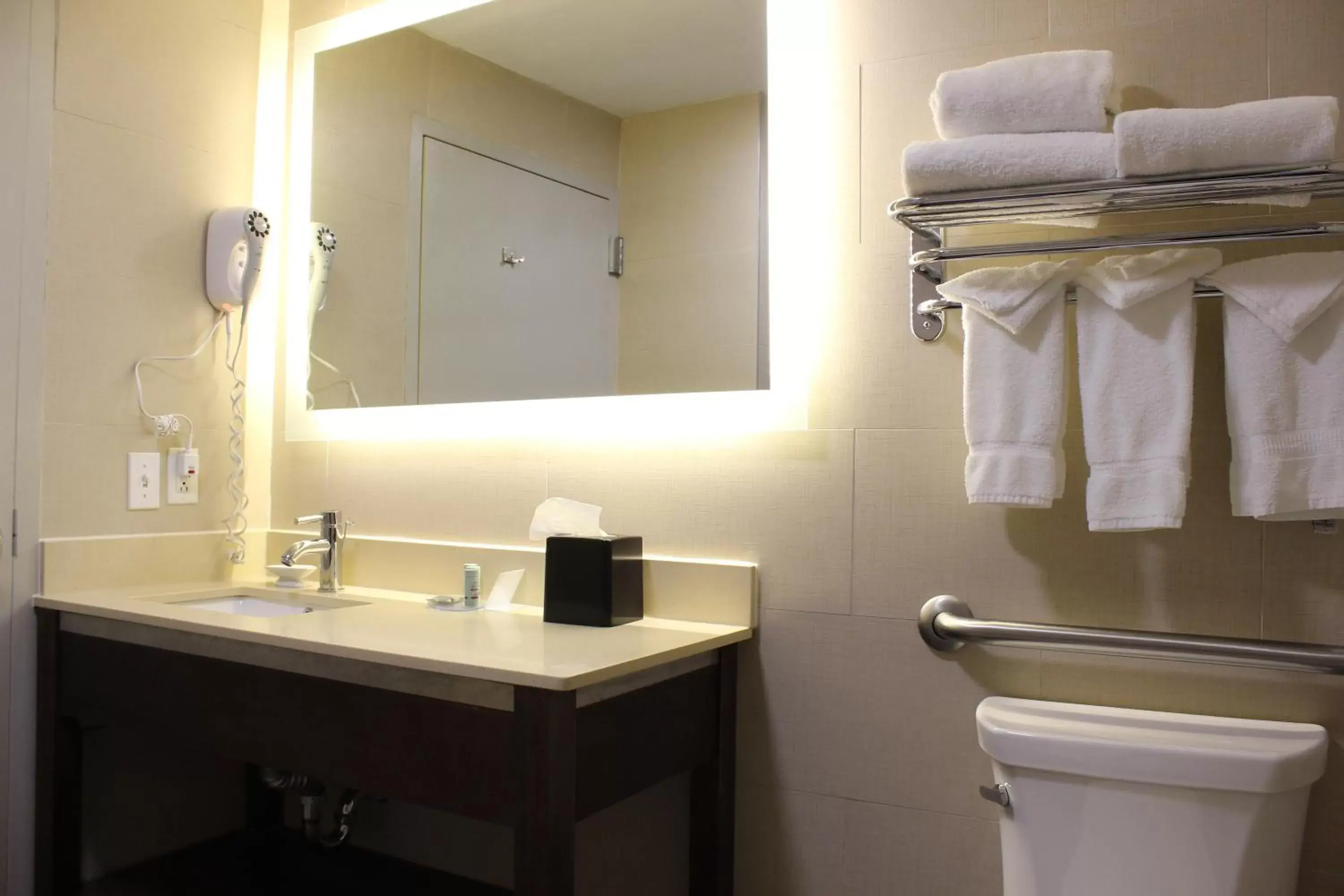 Bathroom in Best Western Inn at Ramsey