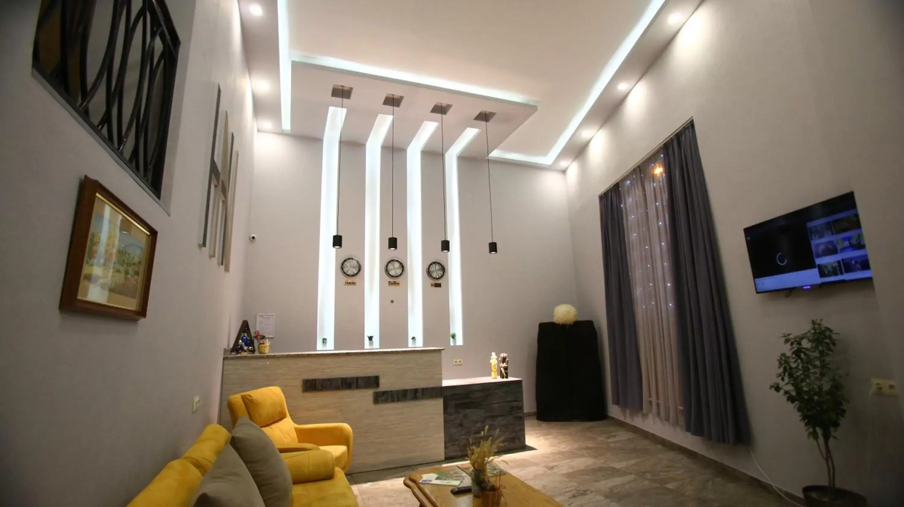 Living room, Lobby/Reception in Hotel Nabadi