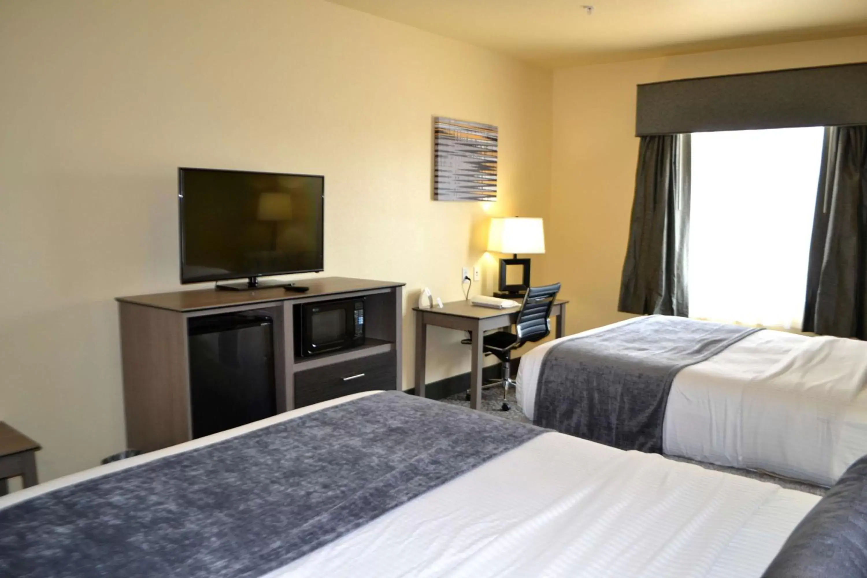 Photo of the whole room, Bed in Best Western Sherwood Inn & Suites