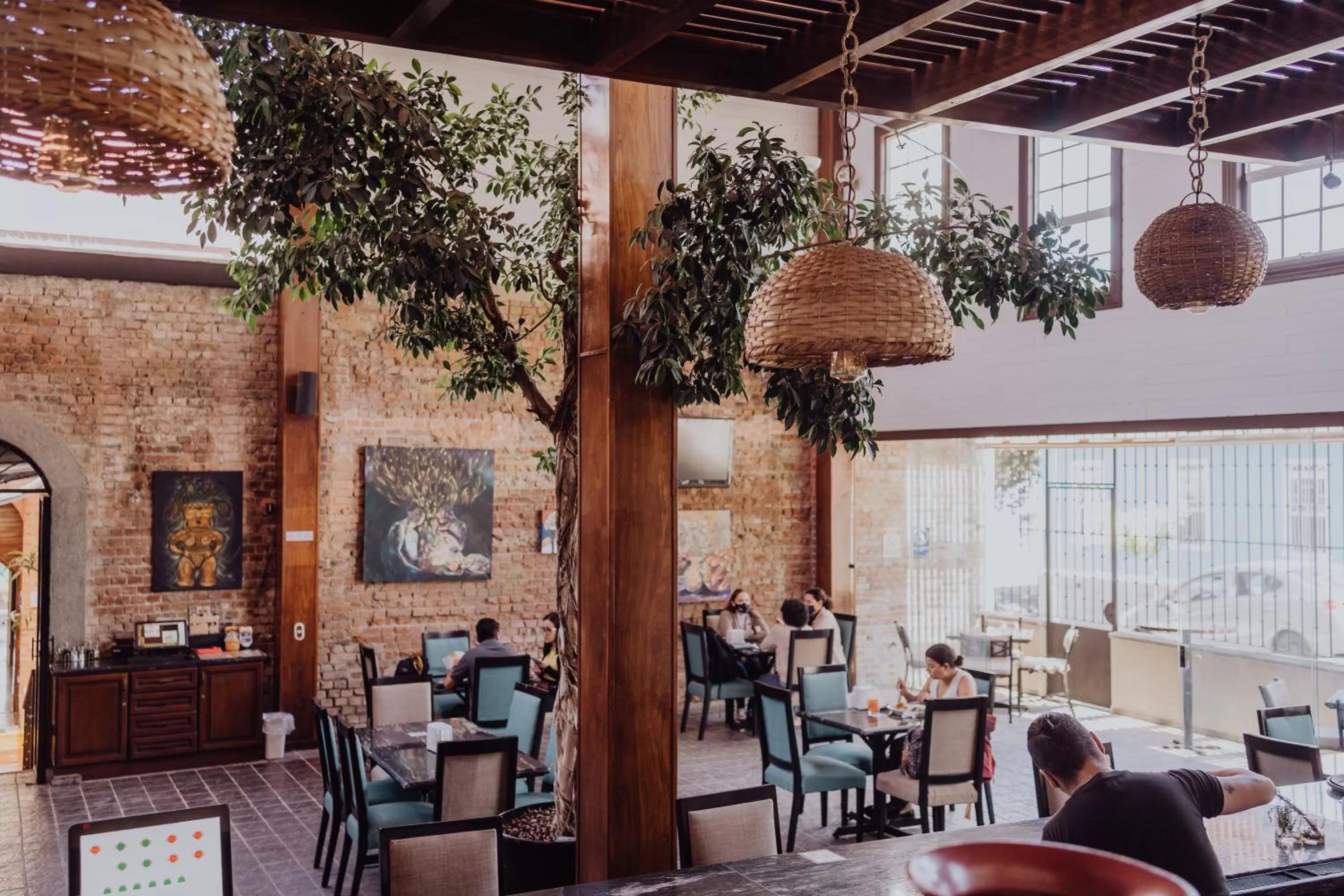 Restaurant/places to eat in Hotel Dunn Inn