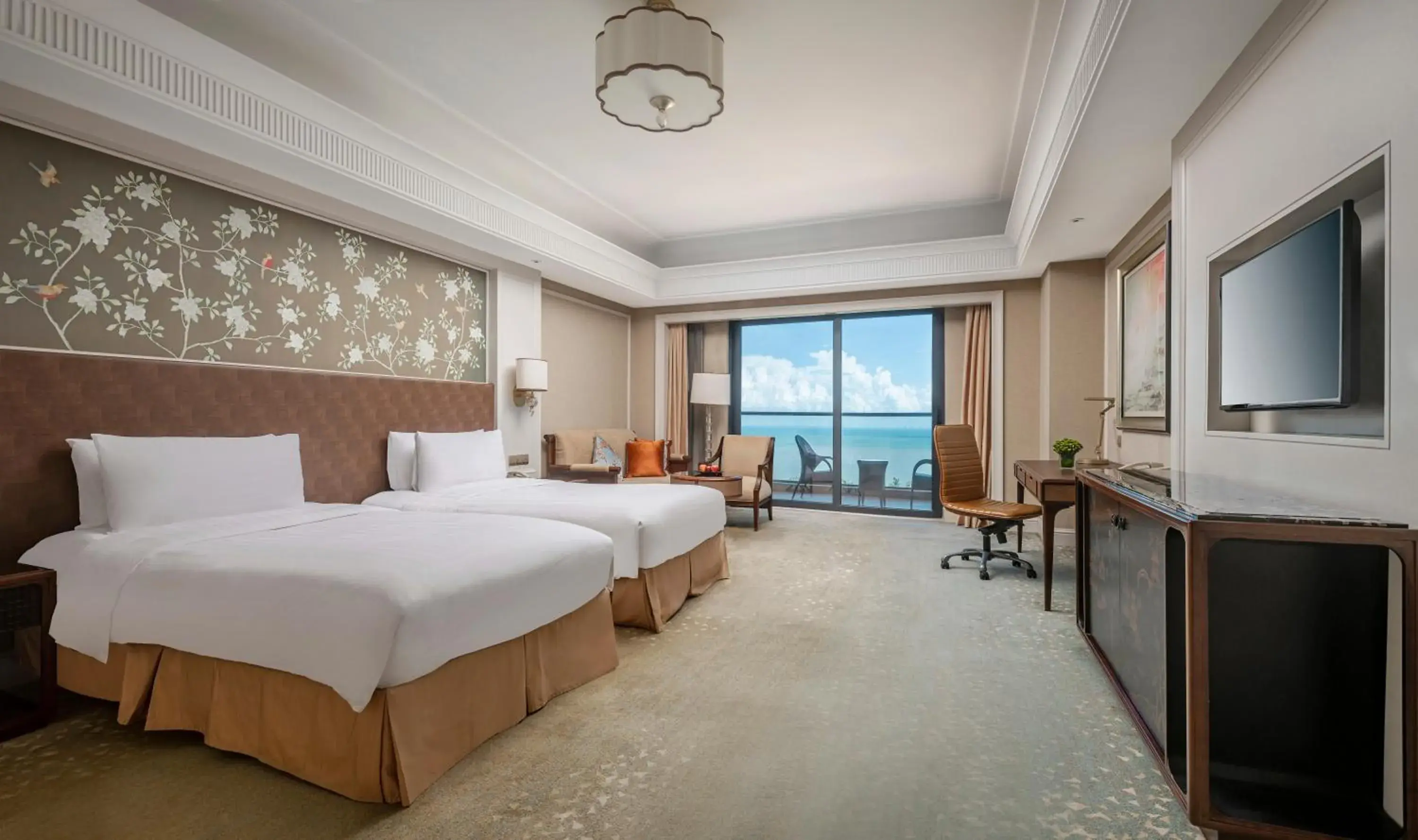 Photo of the whole room in Grand Hotel Haikou (soon to be Fairmont Haikou)