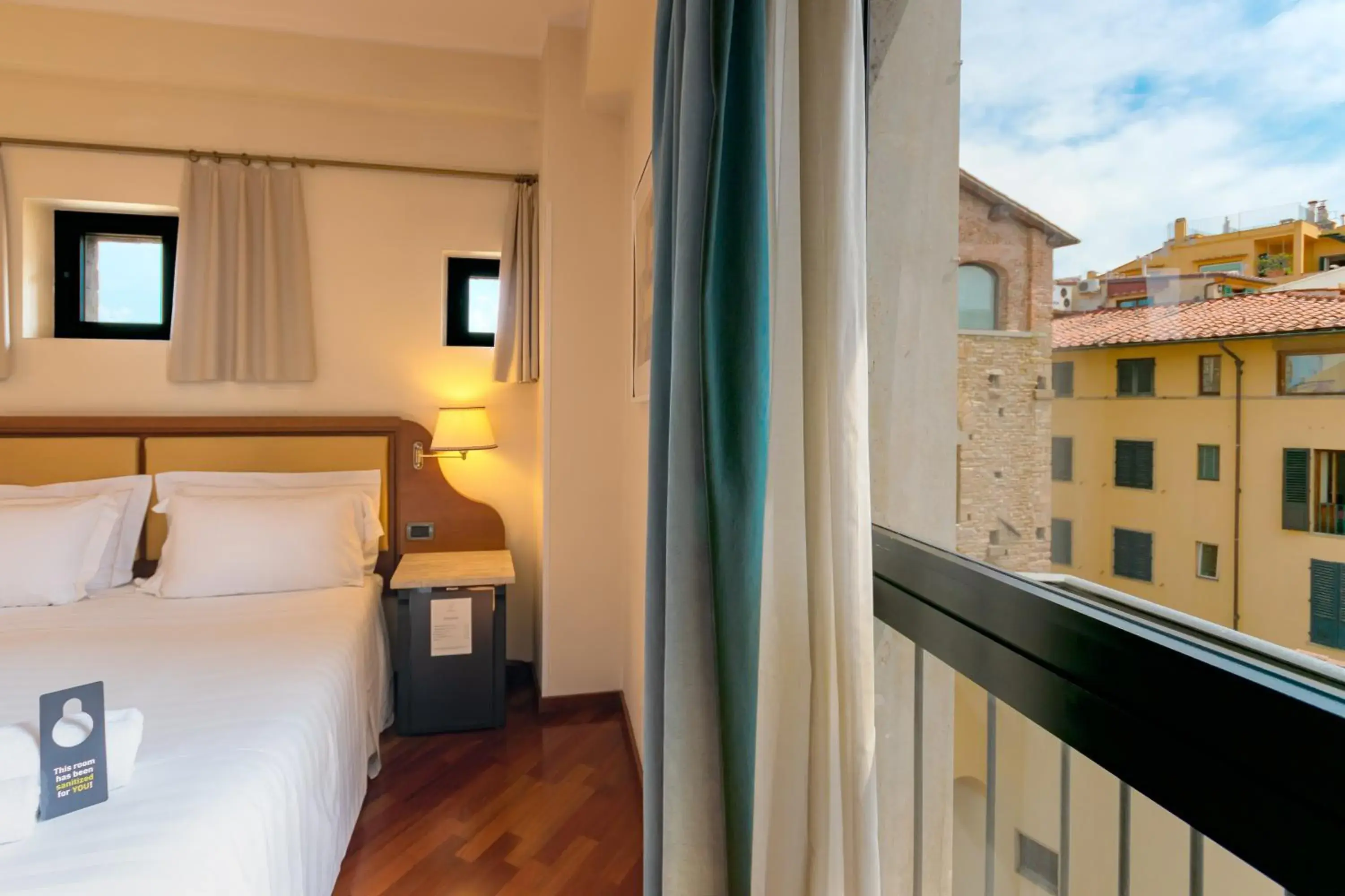 Bedroom, Bed in B&B Hotel Firenze Pitti Palace al Ponte Vecchio