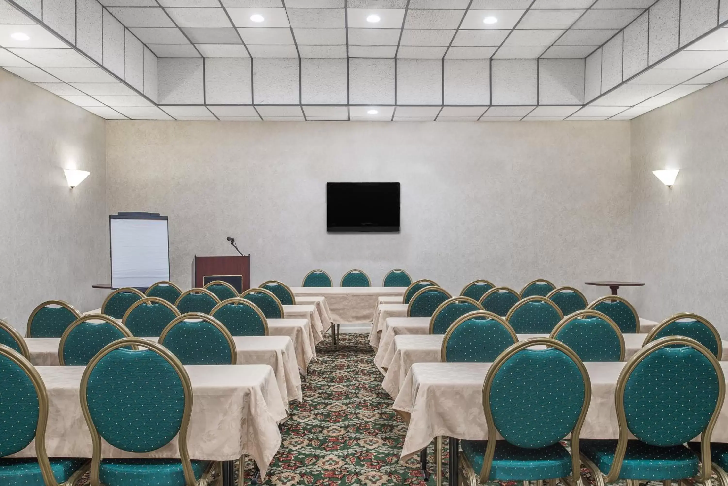 Meeting/conference room, Business Area/Conference Room in Howard Johnson by Wyndham Saugerties