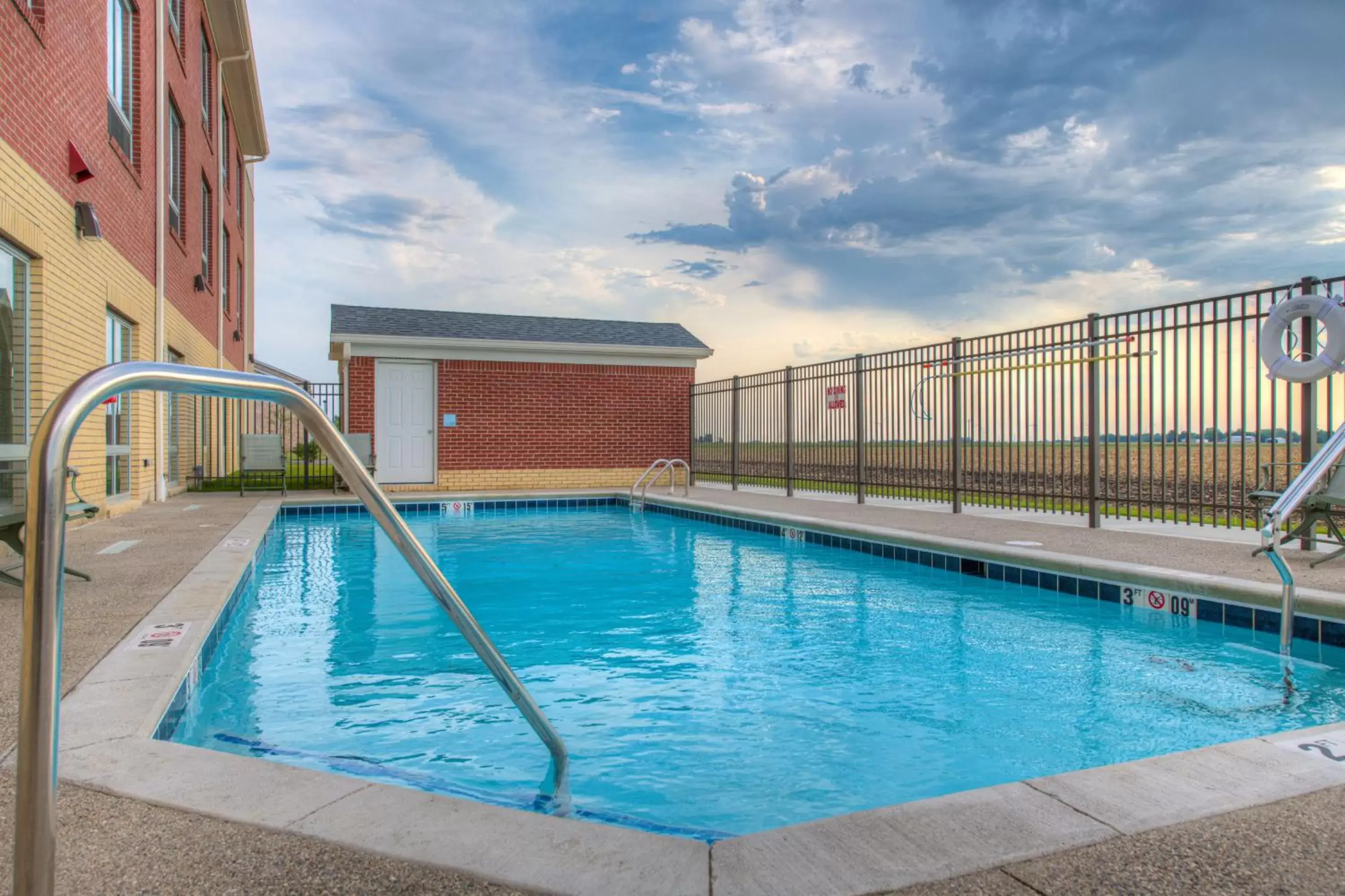Swimming Pool in Holiday Inn Express & Suites - Remington, an IHG Hotel