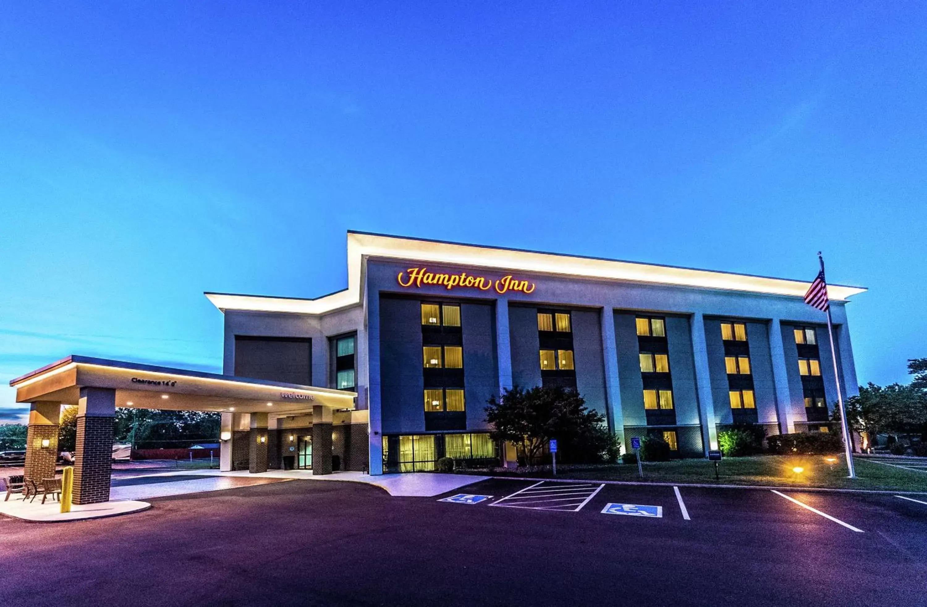 Property building in Hampton Inn St Charles St Peters Property building in Hampton Inn St Charles St Peters