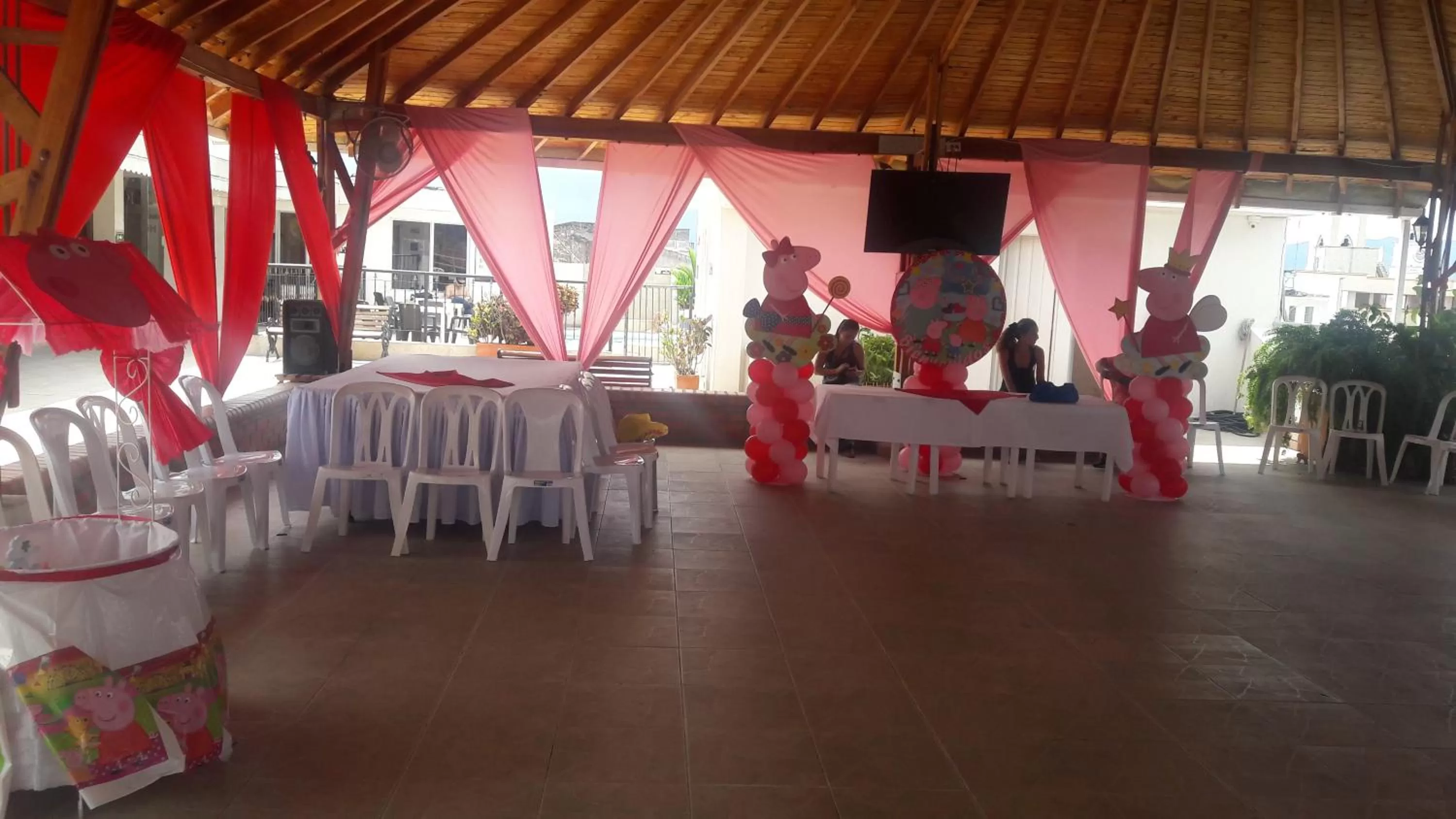 Banquet/Function facilities in Hotel Cafe Plaza