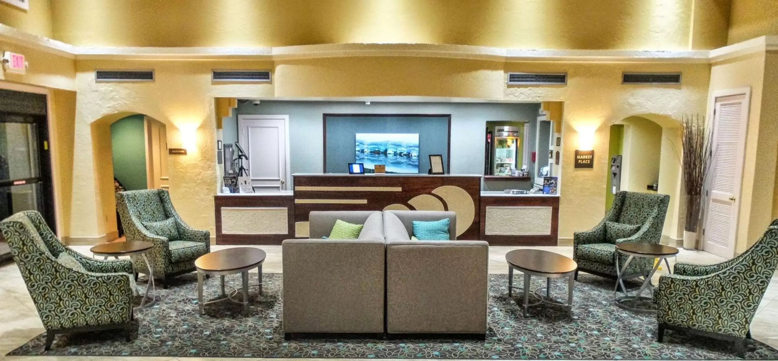 Lobby or reception in Best Western Plus Deerfield Beach Hotel & Suites