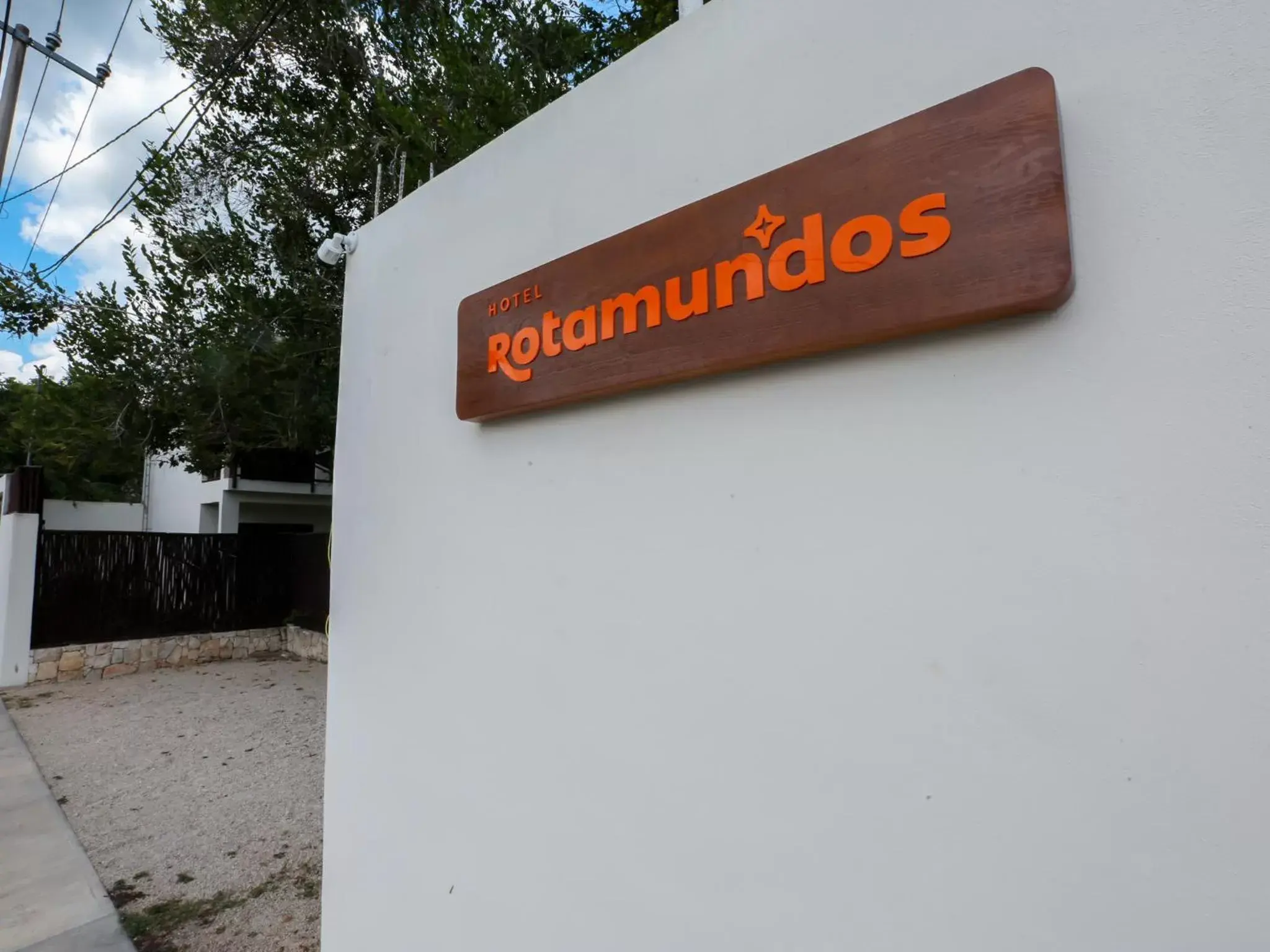 Logo/Certificate/Sign in Hotel Maalob Che Bacalar by Rotamundos