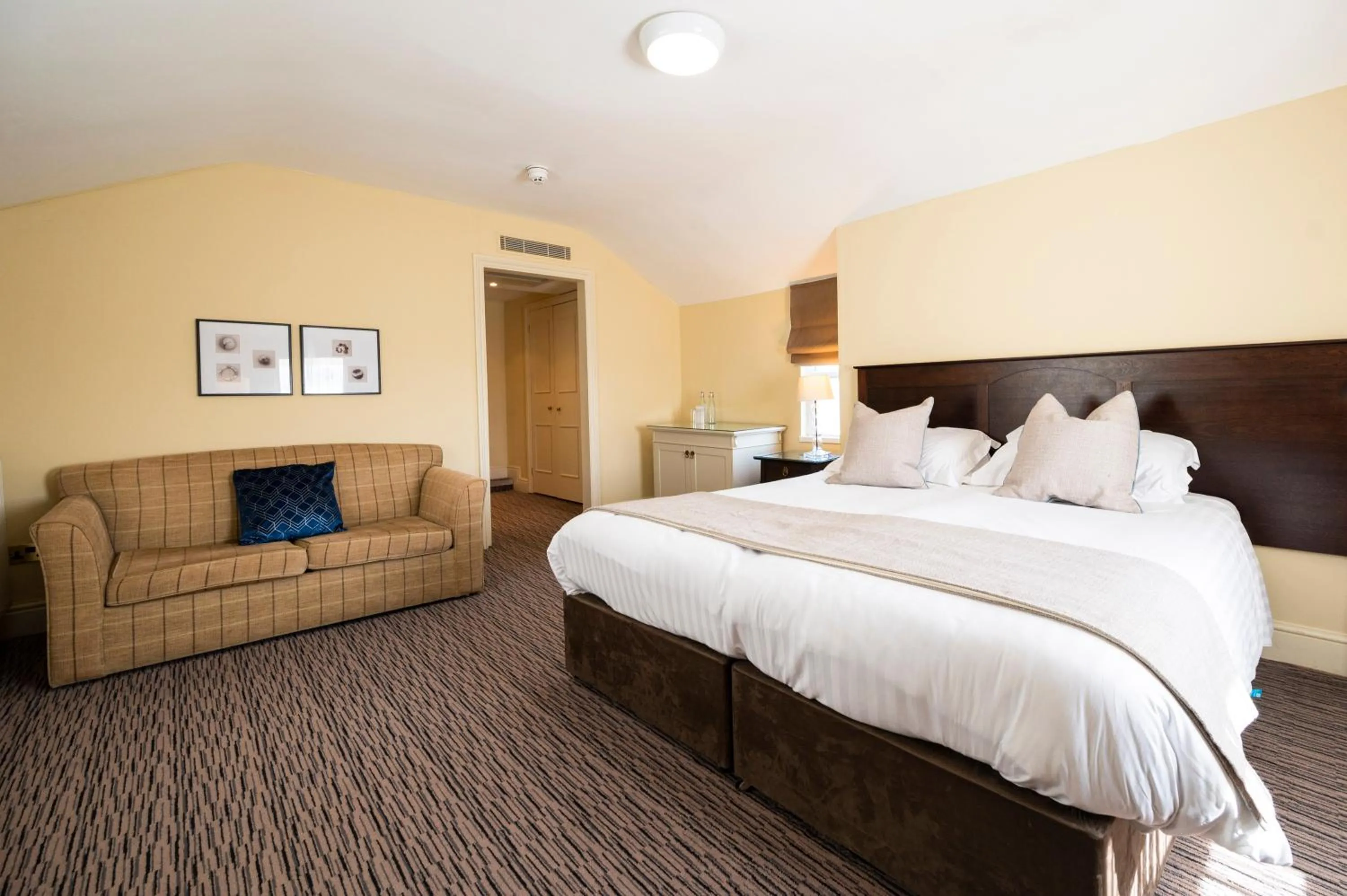 Photo of the whole room, Bed in St George's Hotel - Llandudno