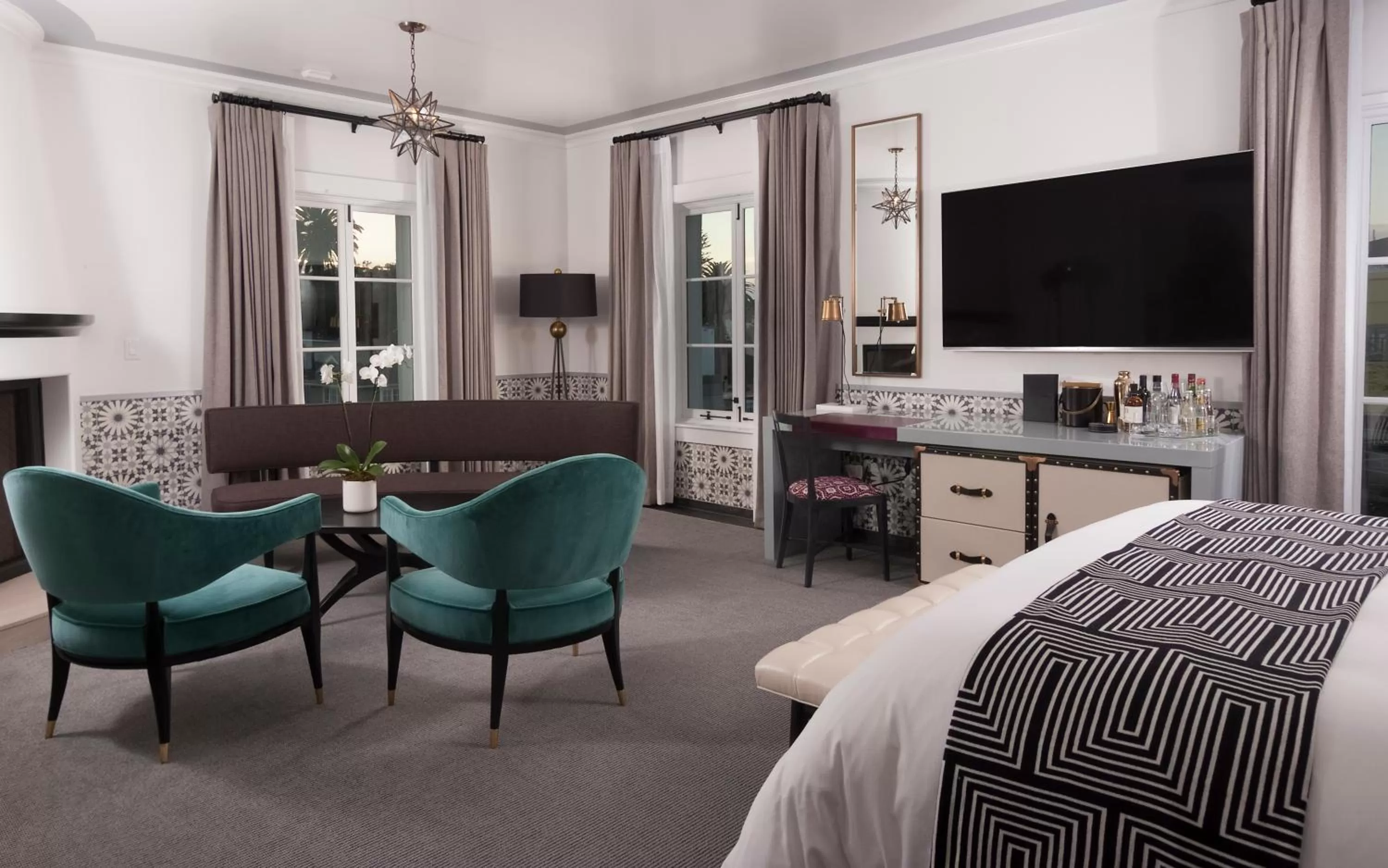 Living room, Bed in Hotel Californian