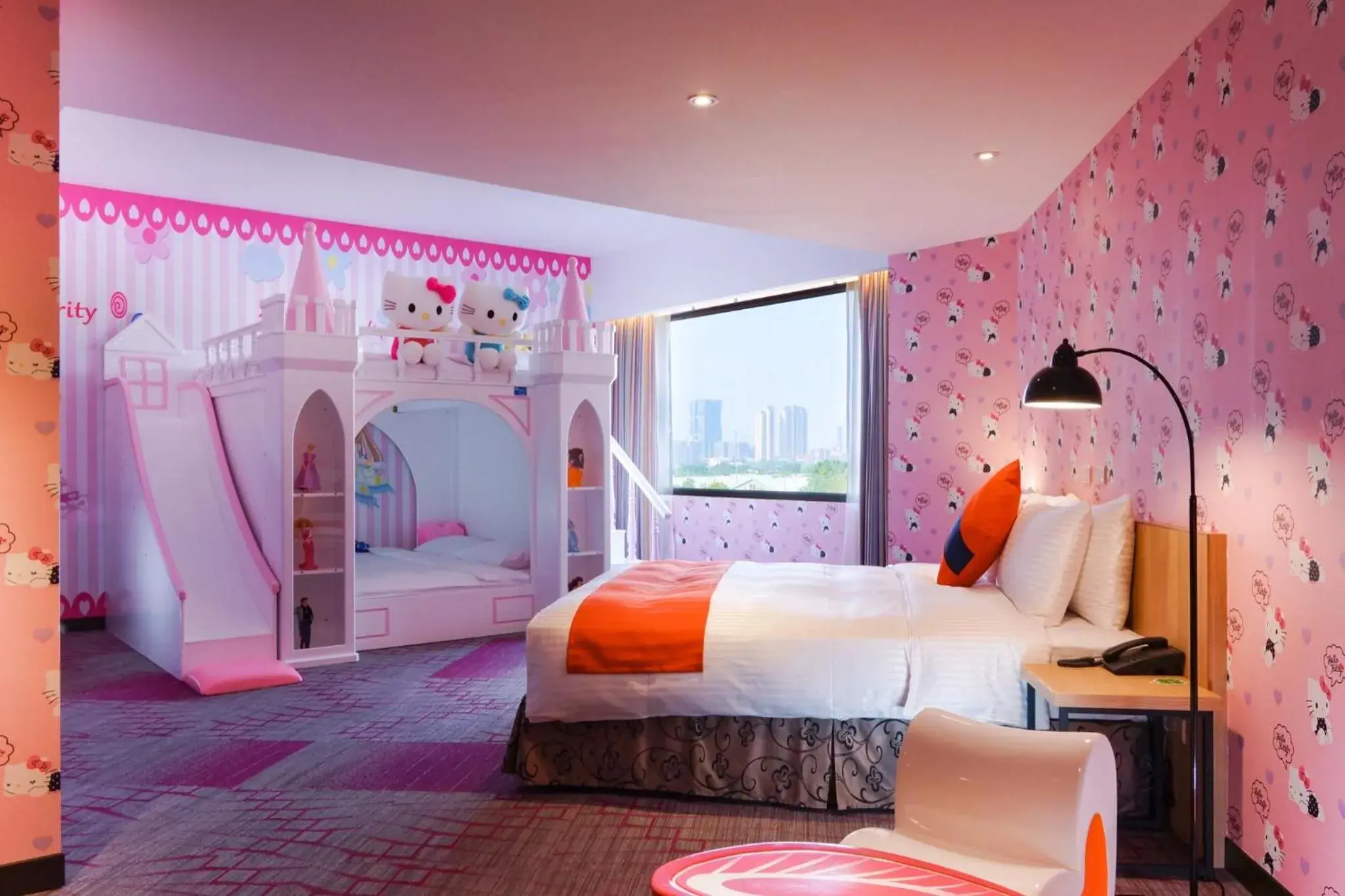 Bedroom in HOYA Resort Hotel Kaohsiung