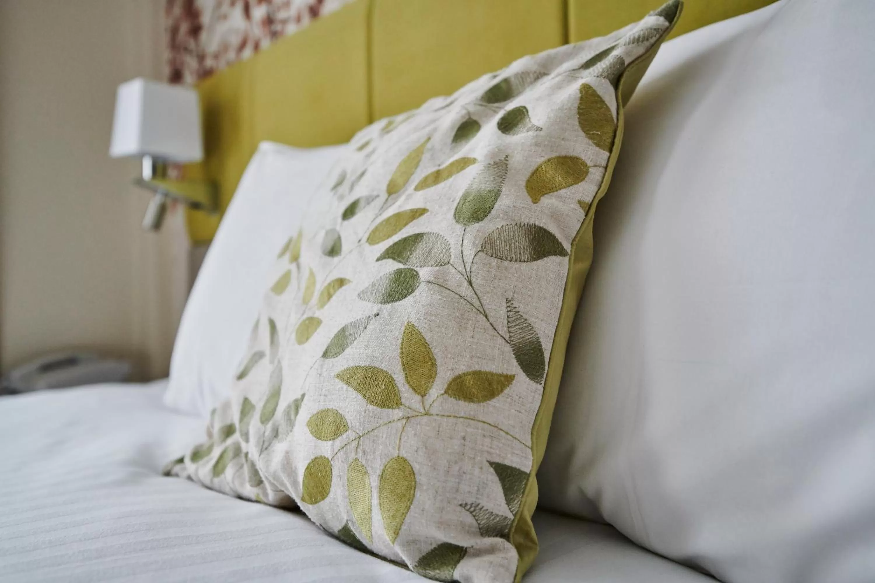 Property building, Bed in Holiday Inn Corby Kettering A43 by IHG