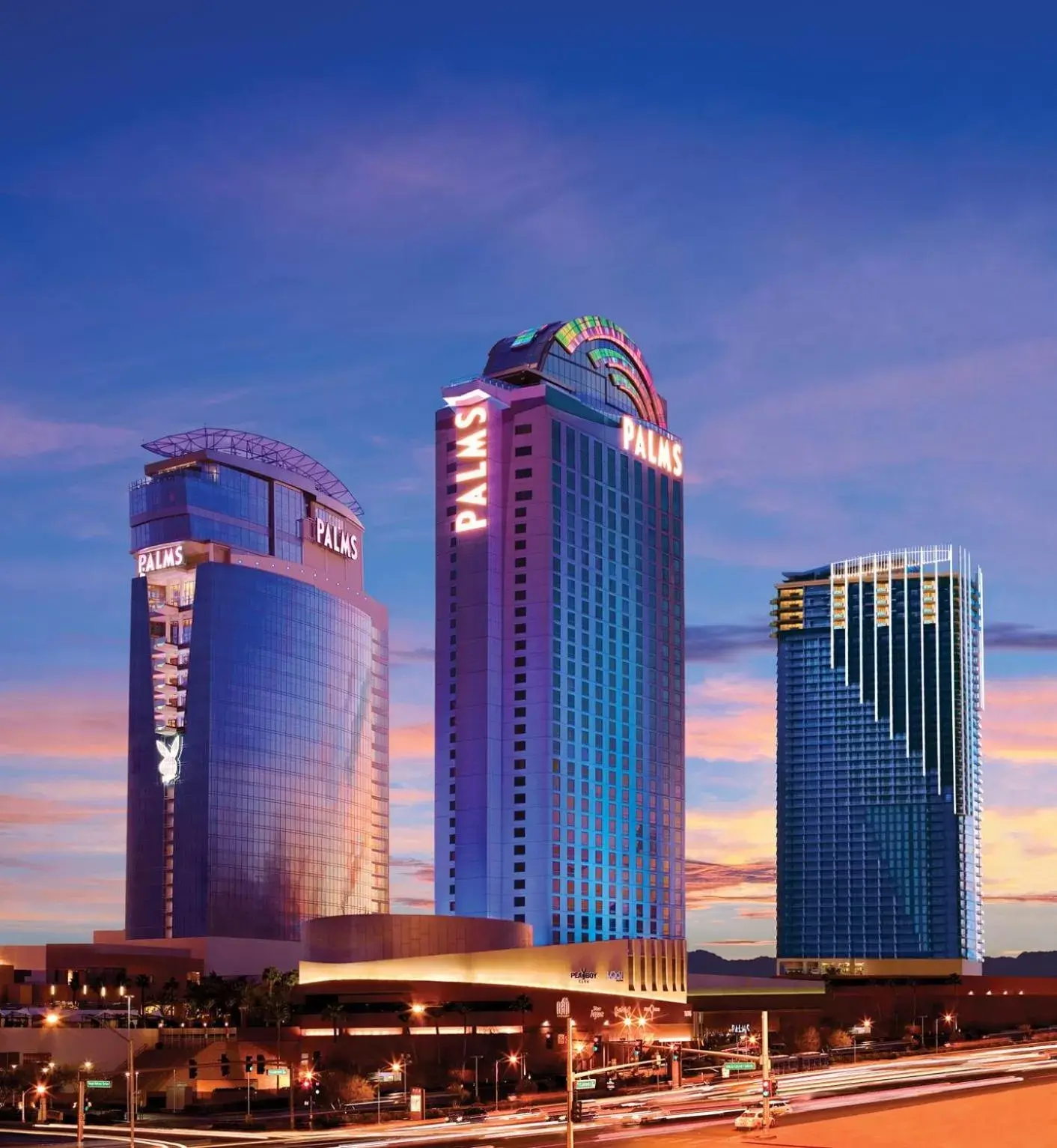 Facade/entrance, Property Building in Luxury Suites at Palms Place