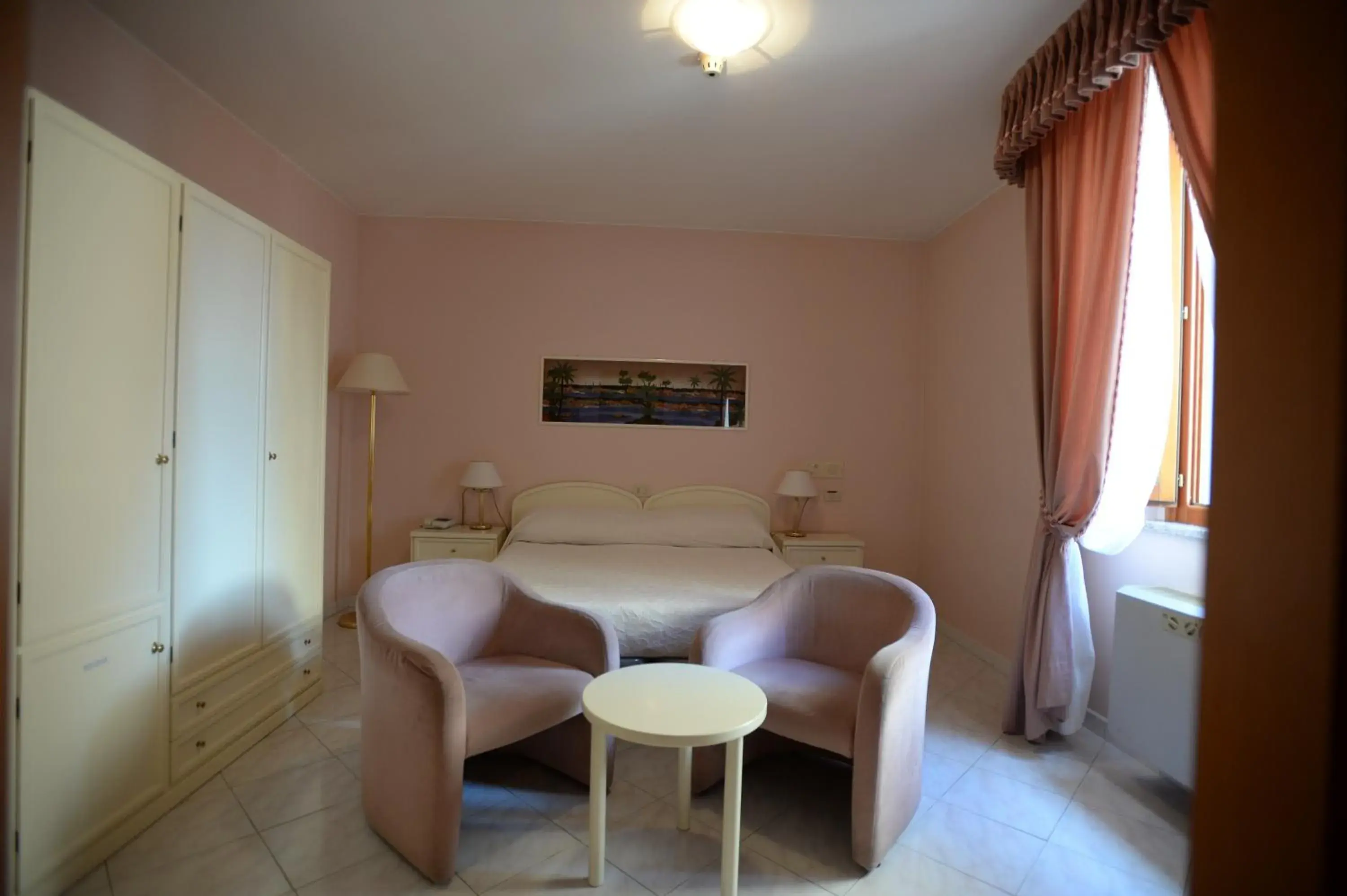 Photo of the whole room, Seating Area in Hotel La Torre