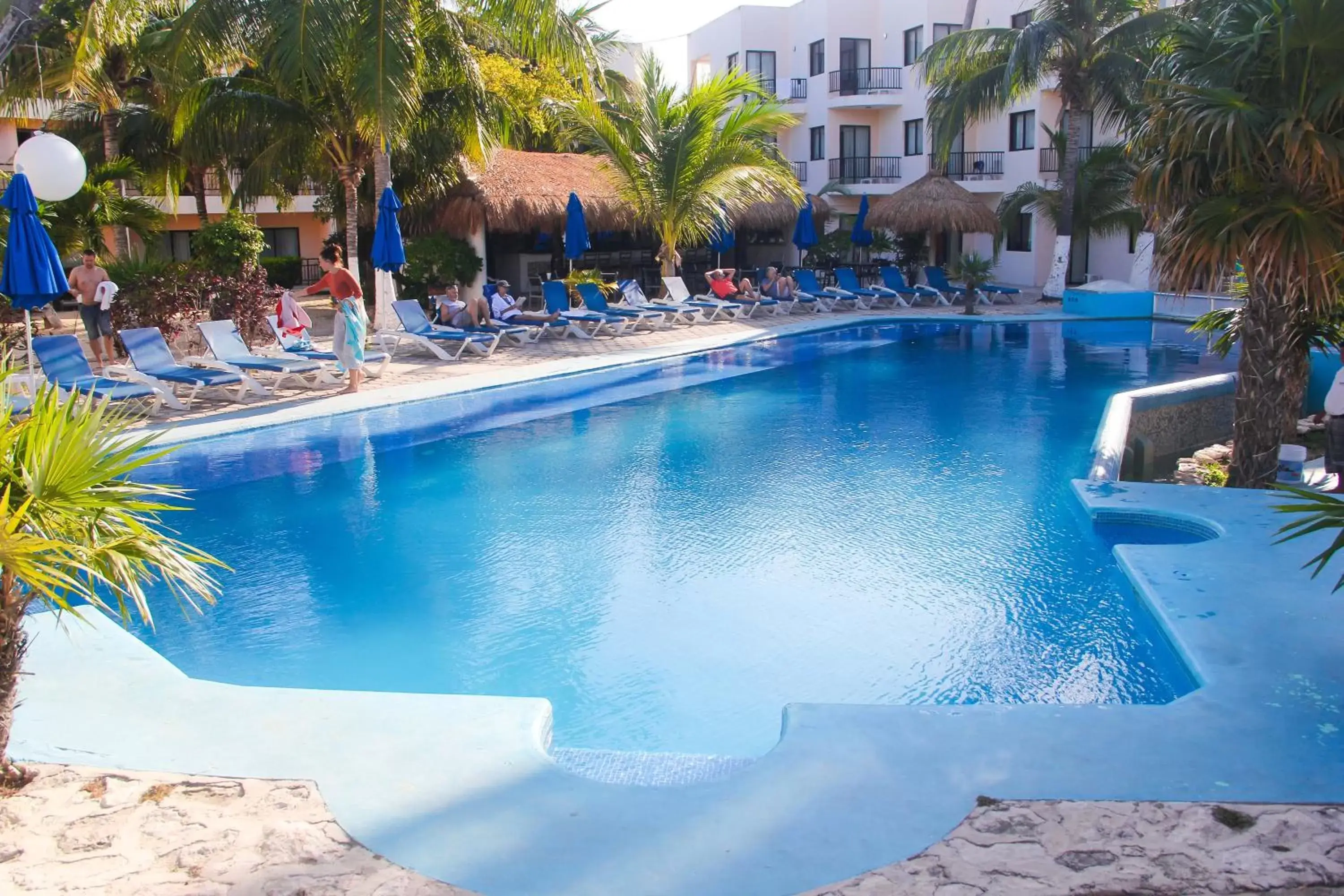 Swimming Pool in Hotel Posada del Mar