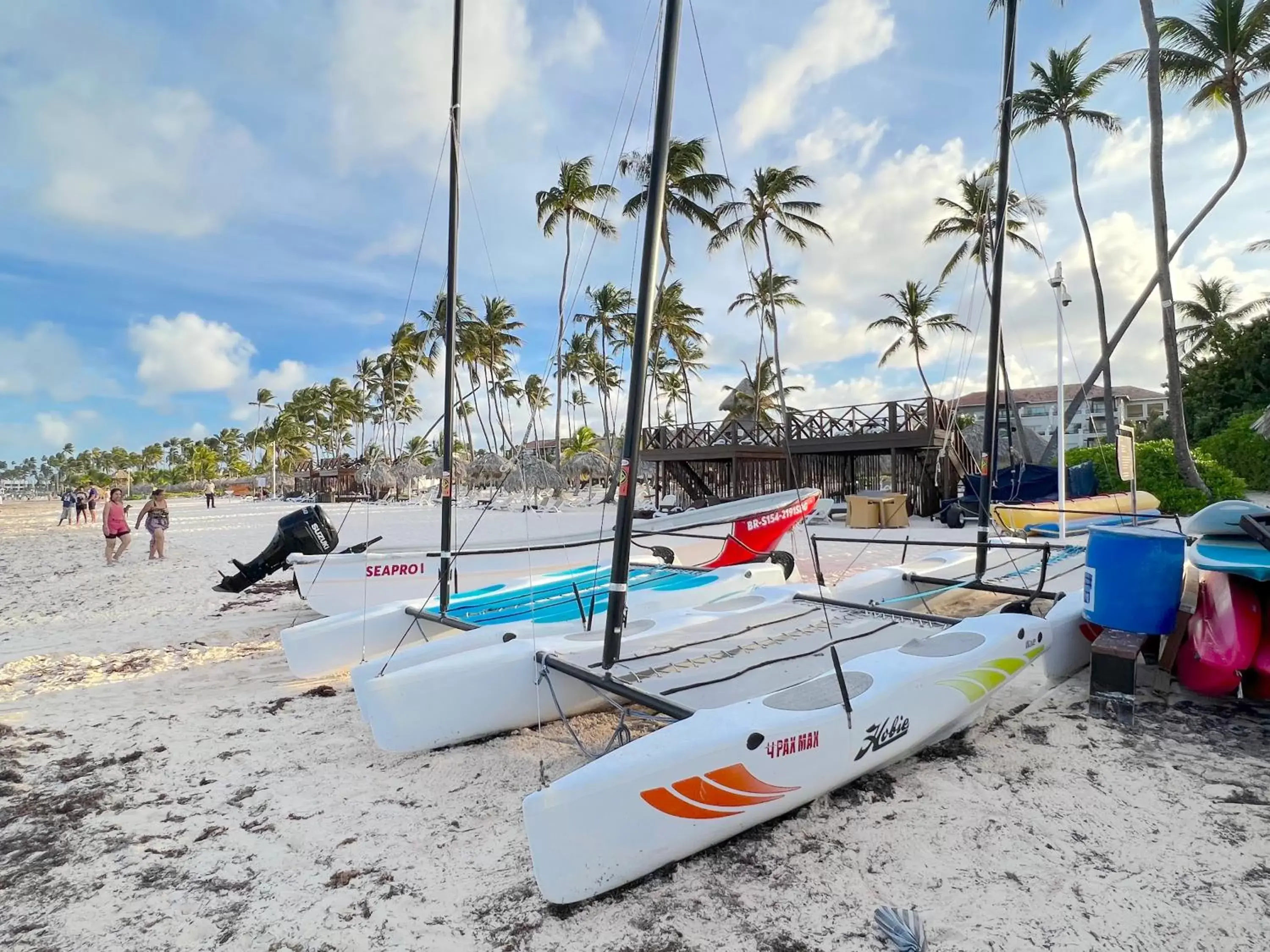 Beach in Caribbean Suites with Rooftop pool