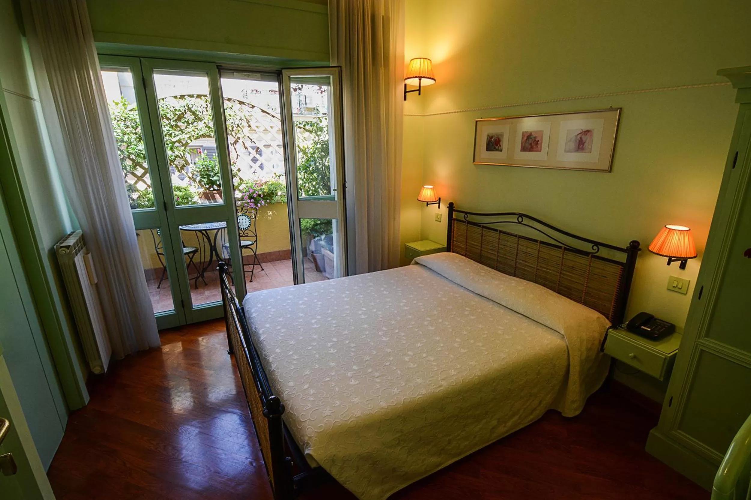 Photo of the whole room, Bed in Lilium Boutique Hotel