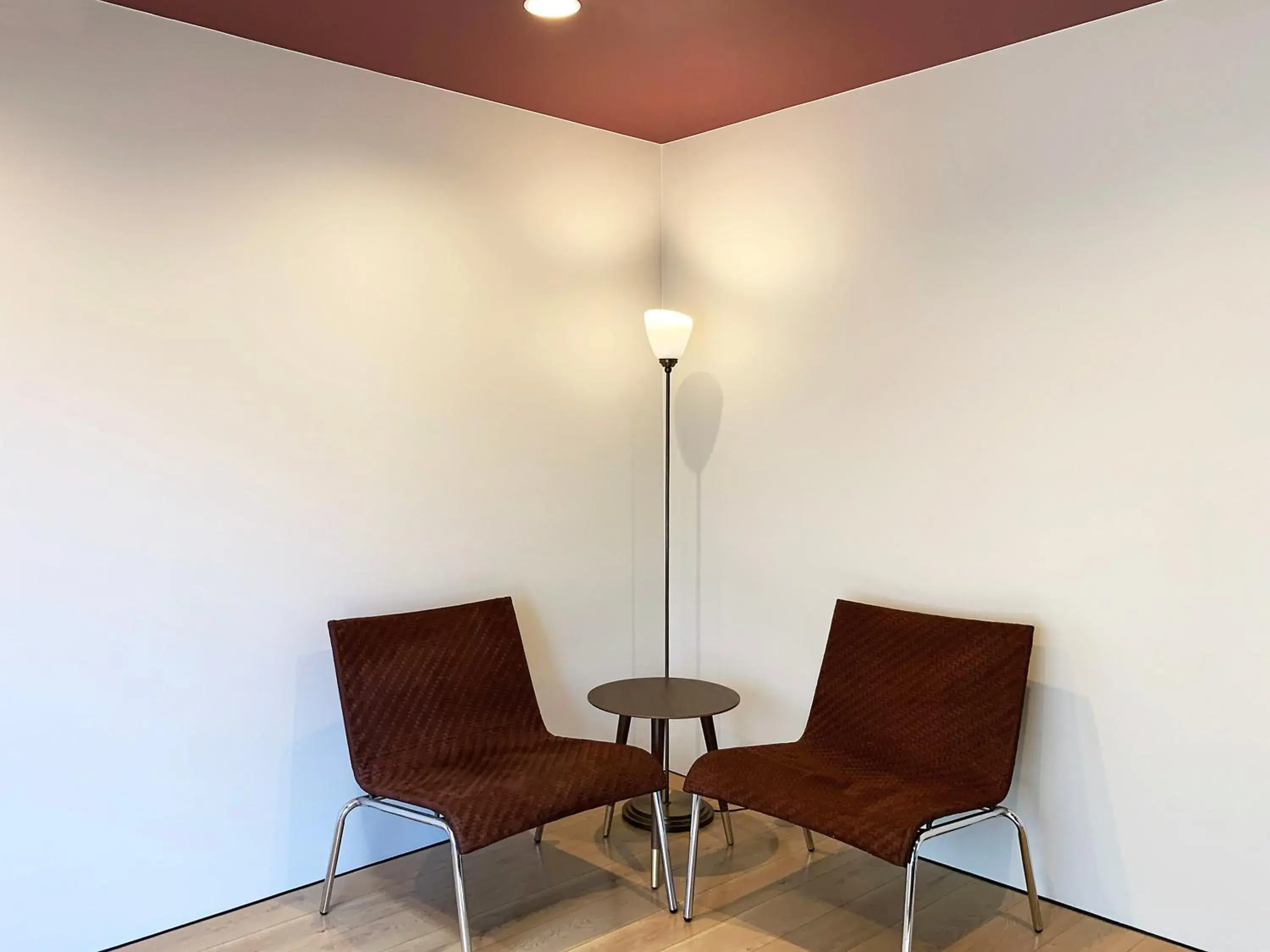 Bedroom, Seating Area in Cactus Inn