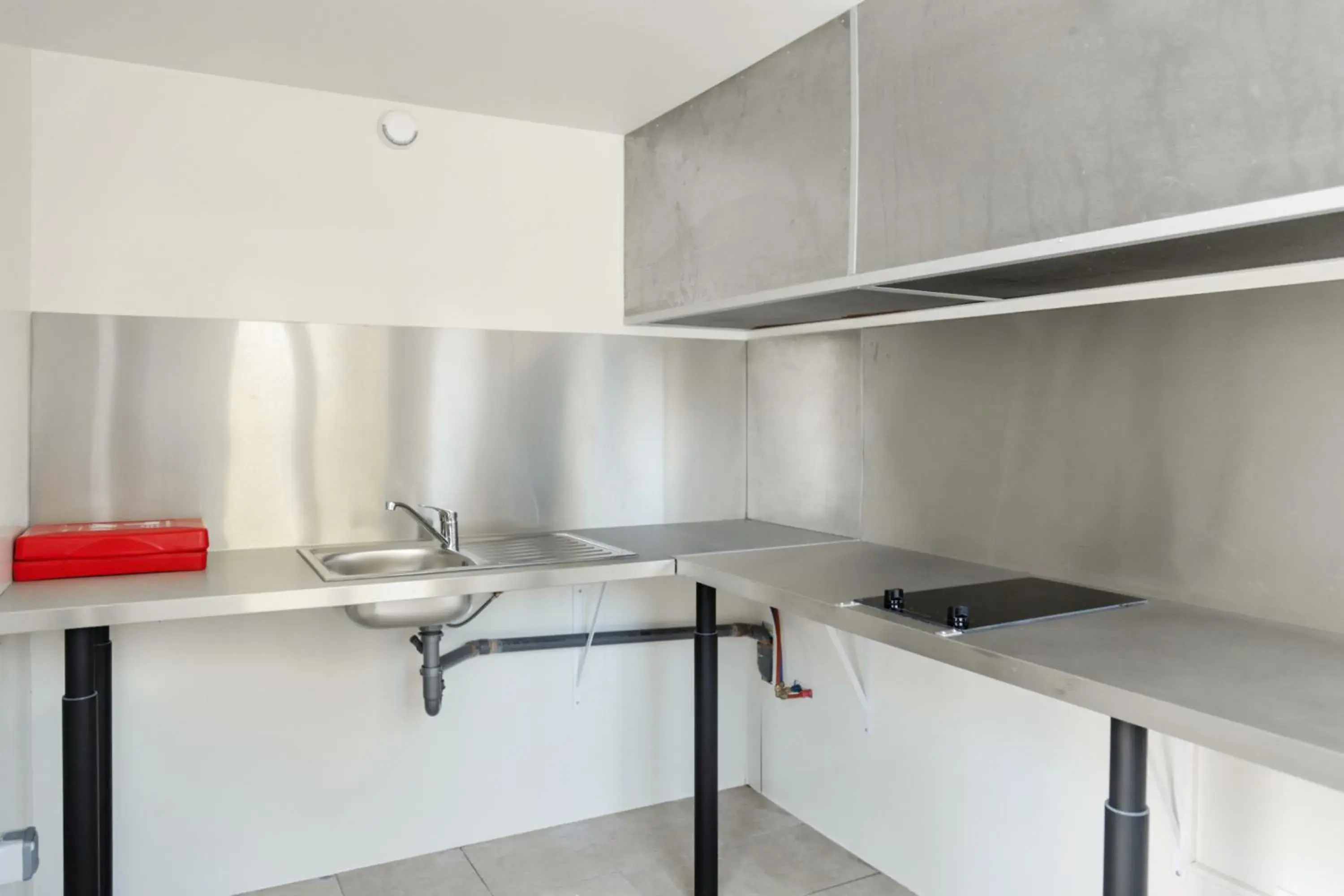 Kitchen or kitchenette, Kitchen/Kitchenette in Premiere Classe Thionville - Yutz