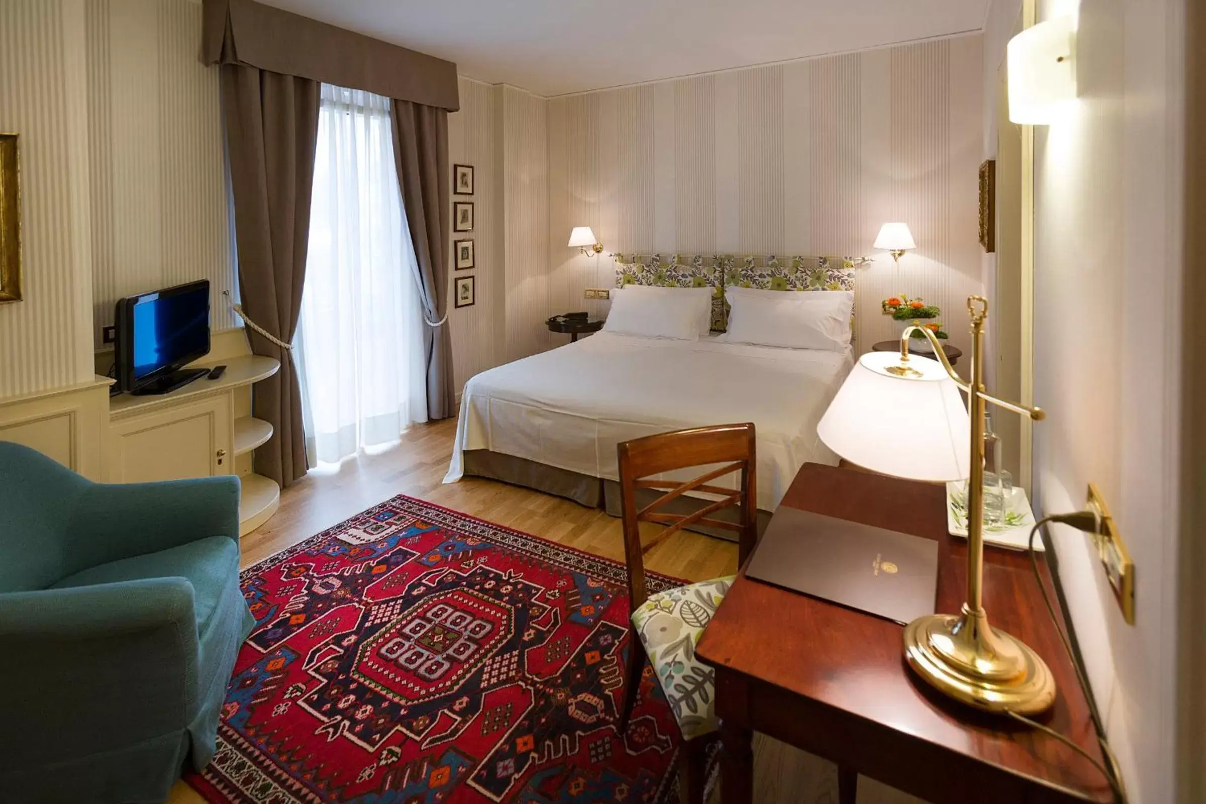 Superior Double Room in Regina Adelaide Hotel & SPA Superior Double Room in Regina Adelaide Hotel & SPA