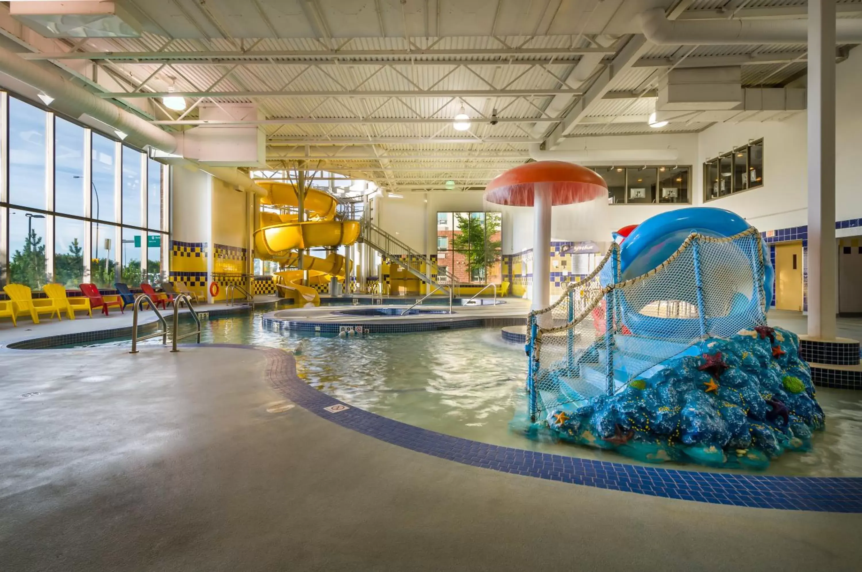 Aqua park, Swimming Pool in Deerfoot Inn and Casino