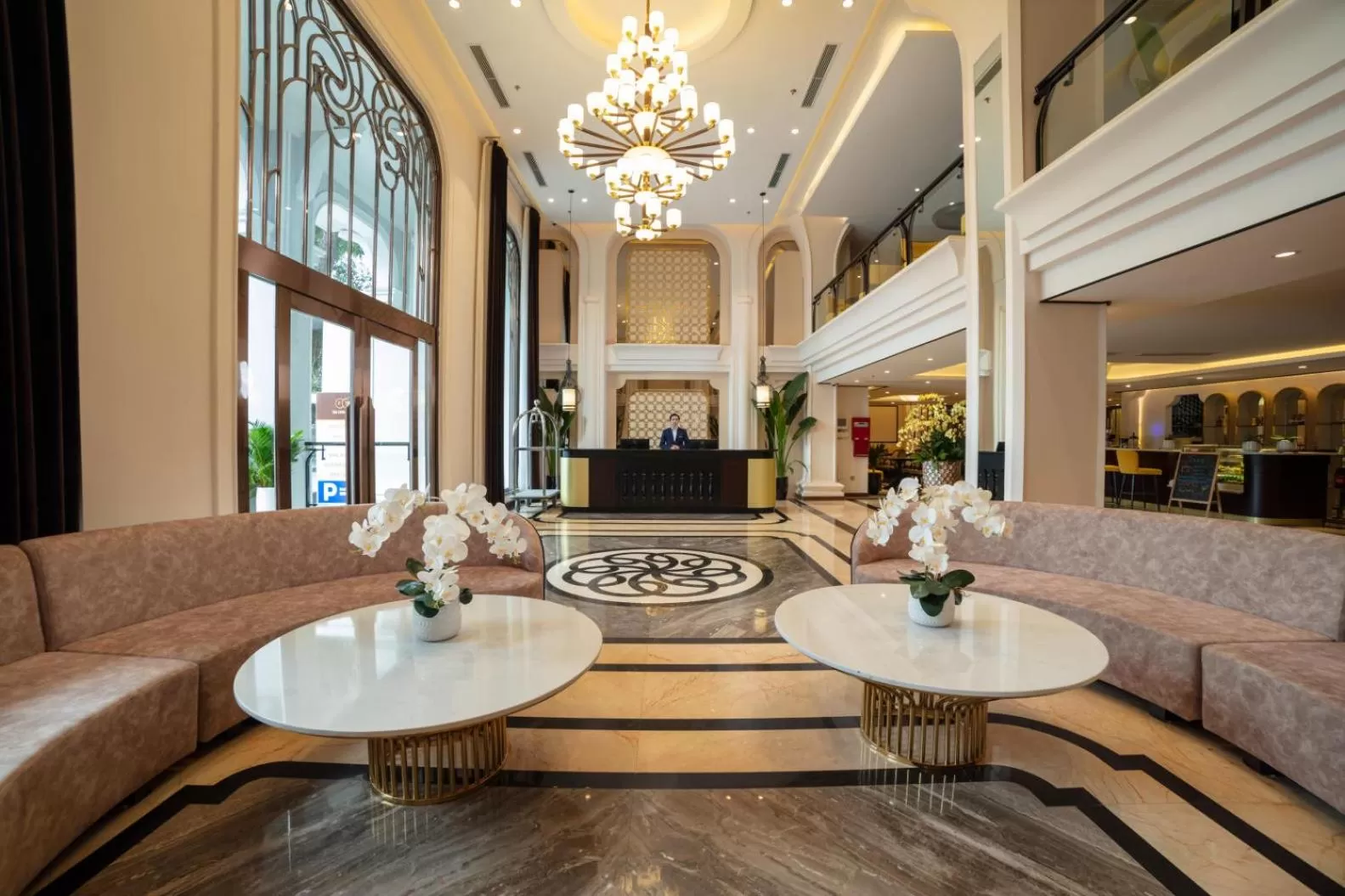 Living room in FTE Ba Dinh Hotel