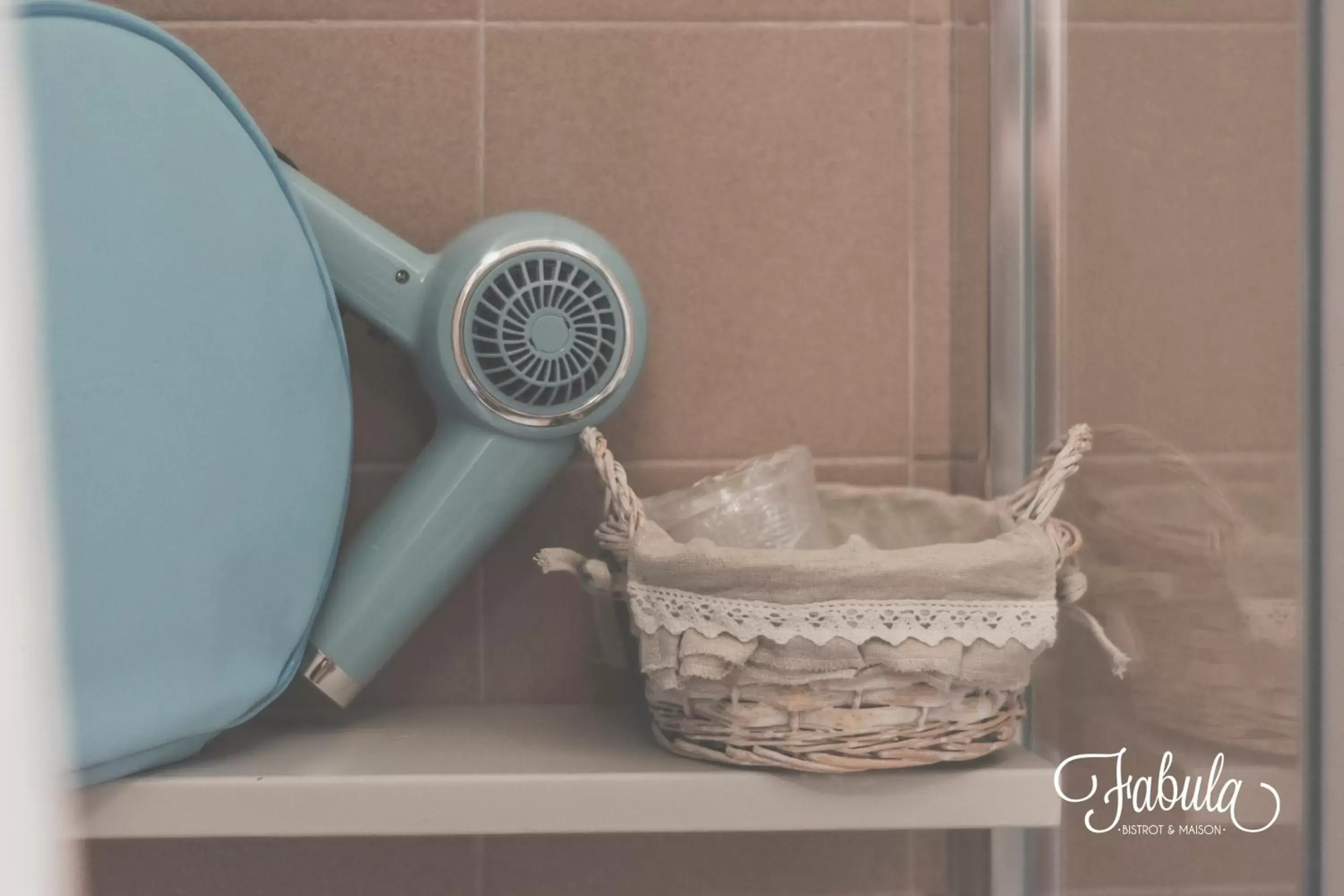 Shower, Bathroom in Masseria Fabula Bistrot & Maison