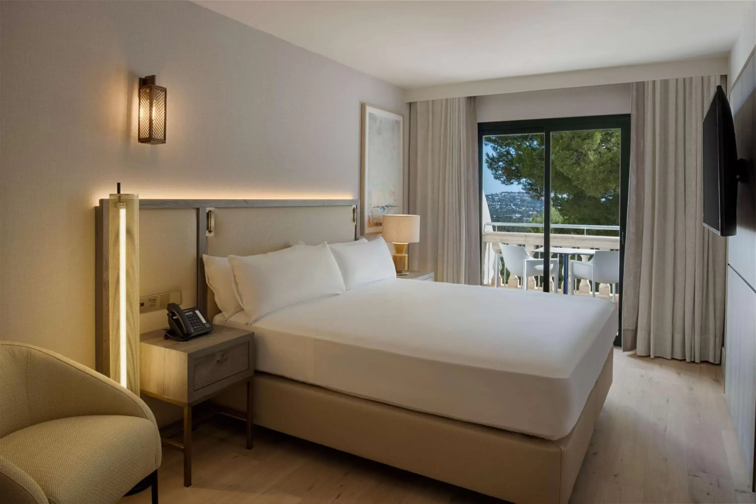 Bed in Hilton Mallorca Galatzo