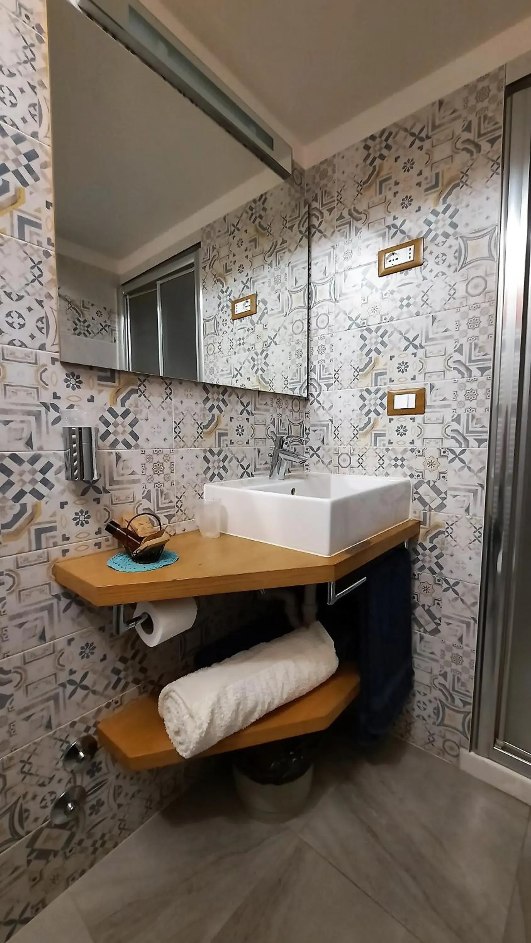 Bathroom in Albergo Giulia Gonzaga