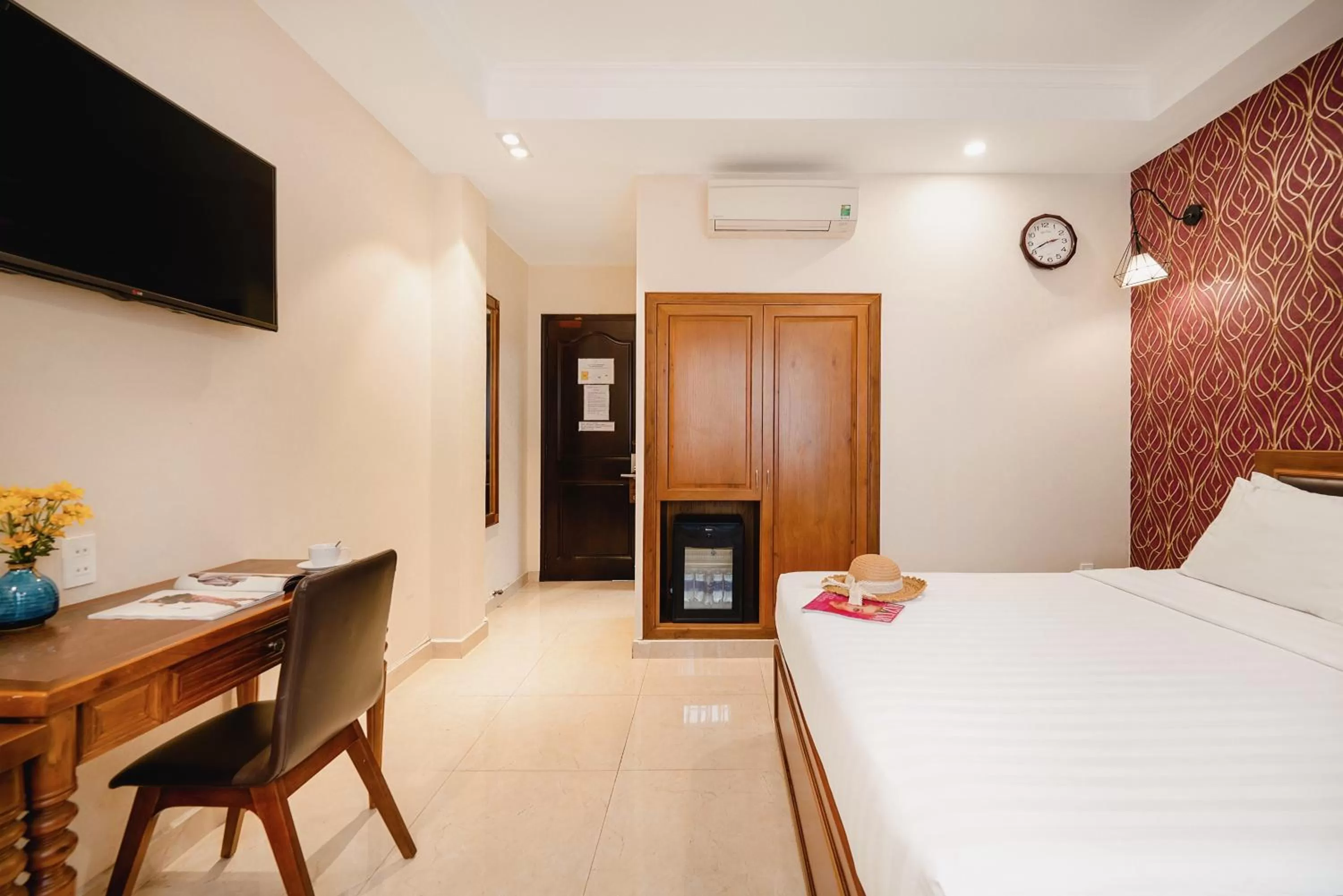Communal lounge/ TV room, TV/Entertainment Center in Tuong Vy Ben Thanh Hotel