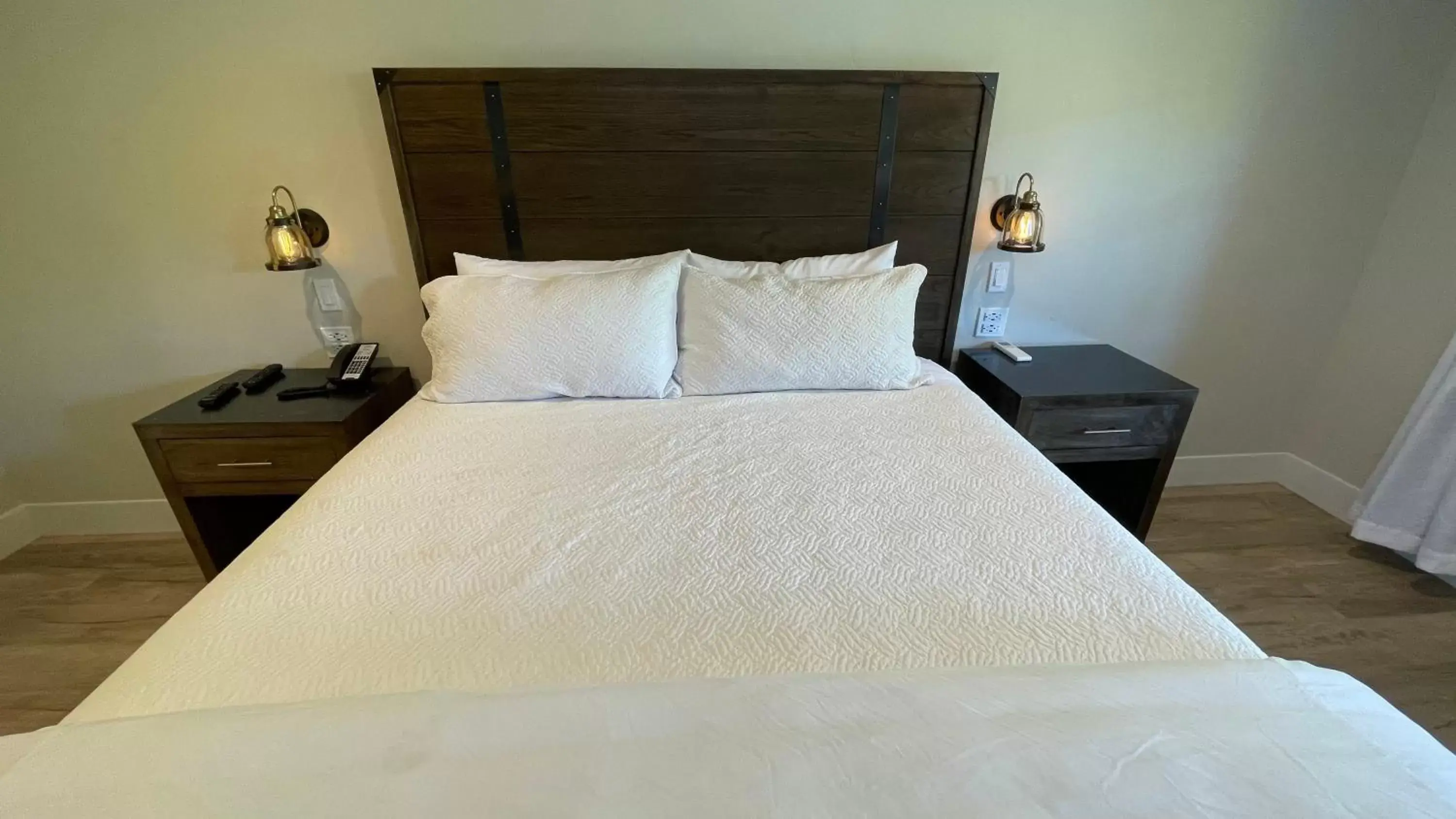 Bed in The Jack London Lodge