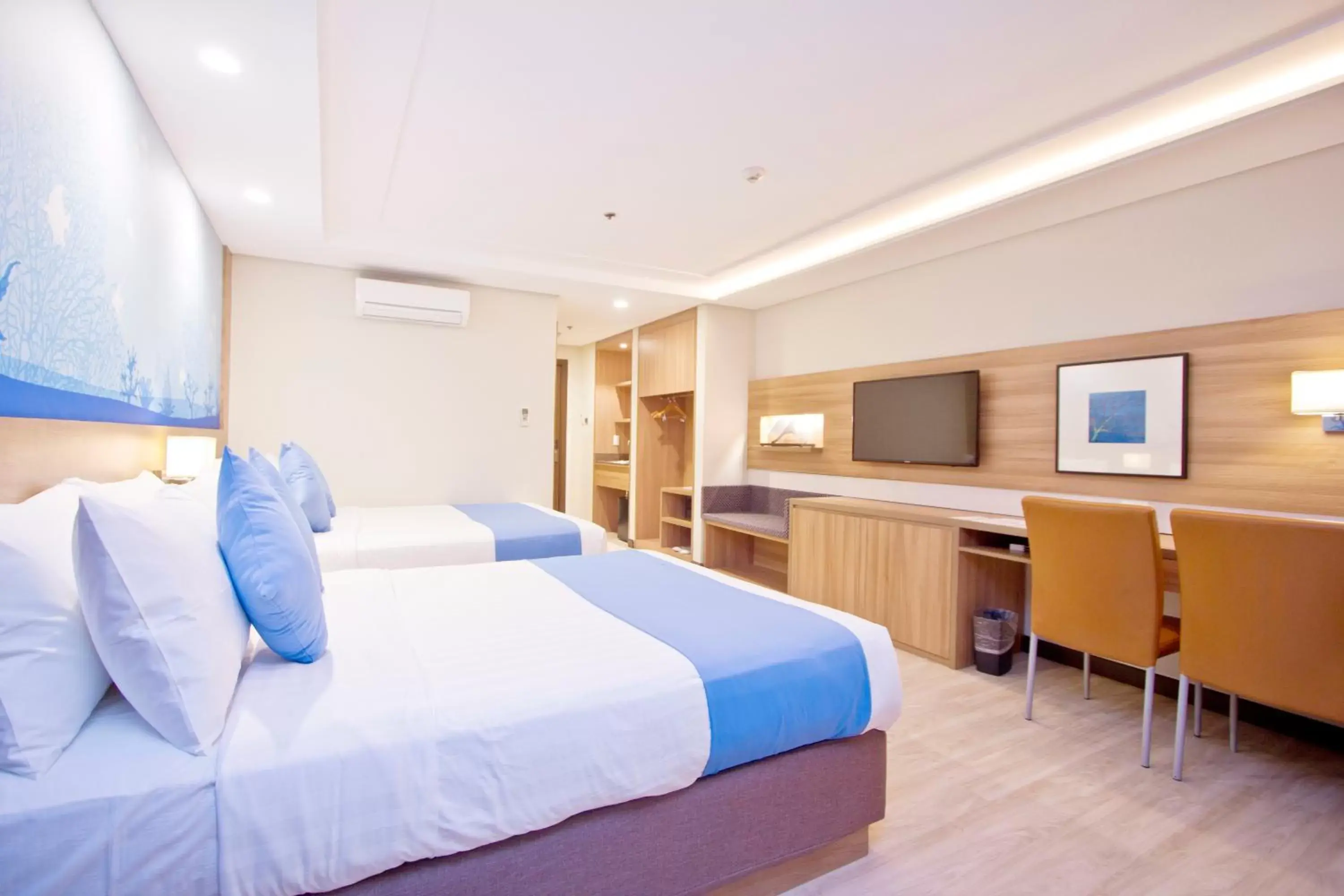 Bed in Crown Regency Hotel Makati