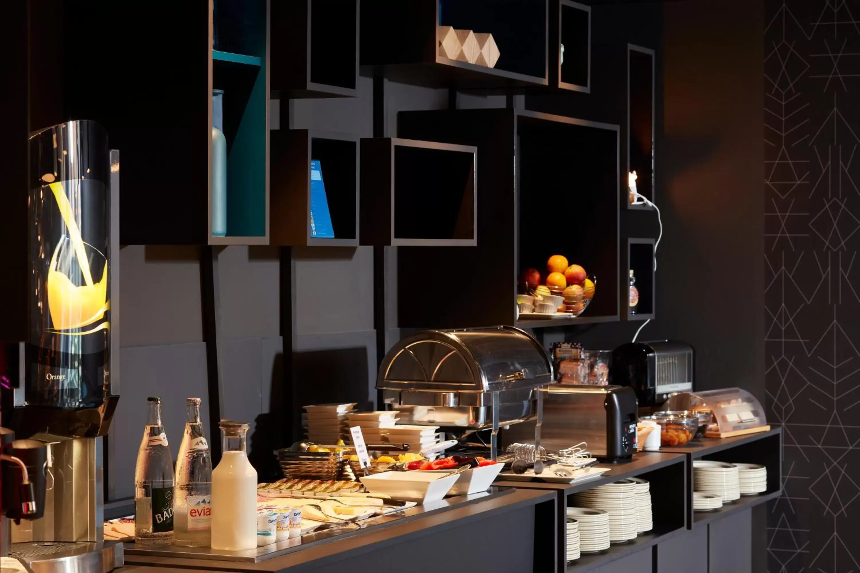 Buffet breakfast, Restaurant/Places to Eat in Novotel Suites Colmar Centre