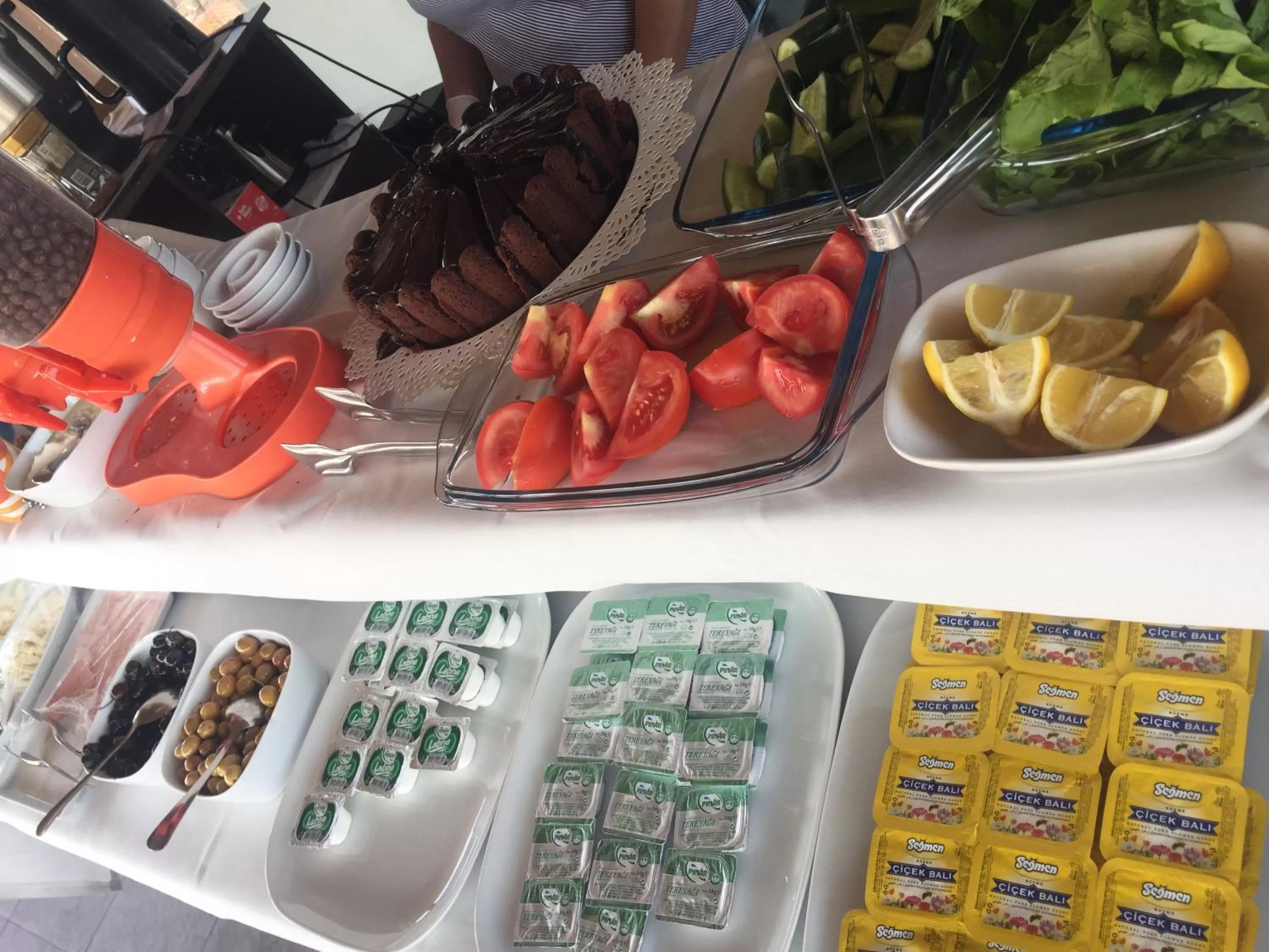 Restaurant/places to eat in Spinel Hotel - Old City