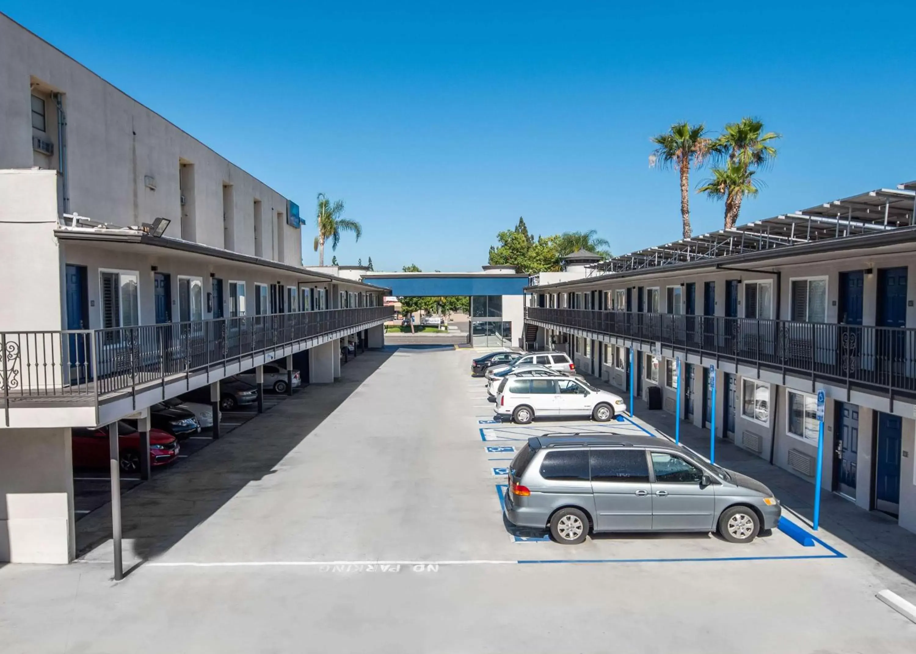 Property building in Motel 6-Anaheim, CA - Convention Center