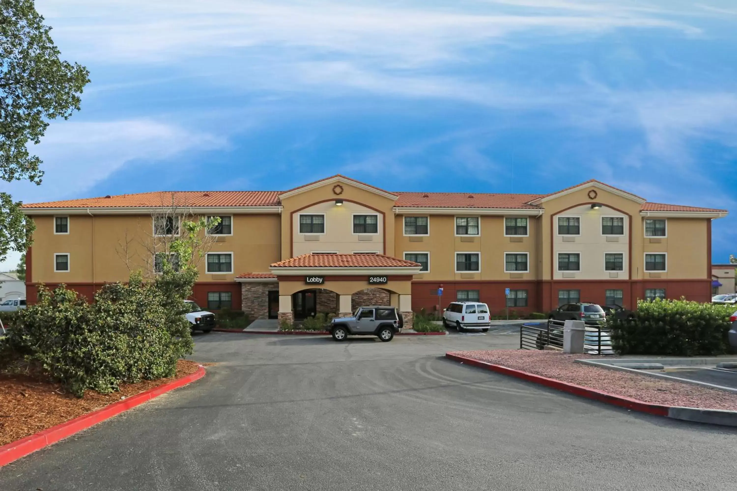 Property Building in Extended Stay America Suites - Los Angeles - Valencia