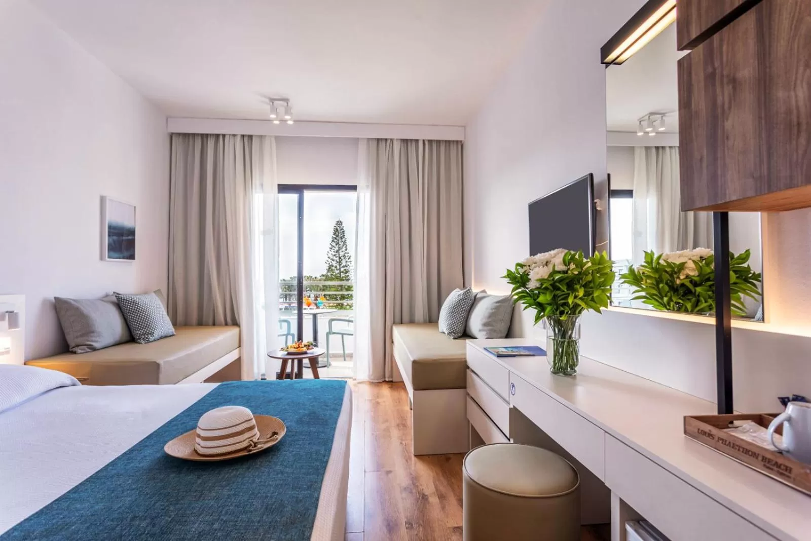 Bedroom, Bed in Louis Phaethon Beach