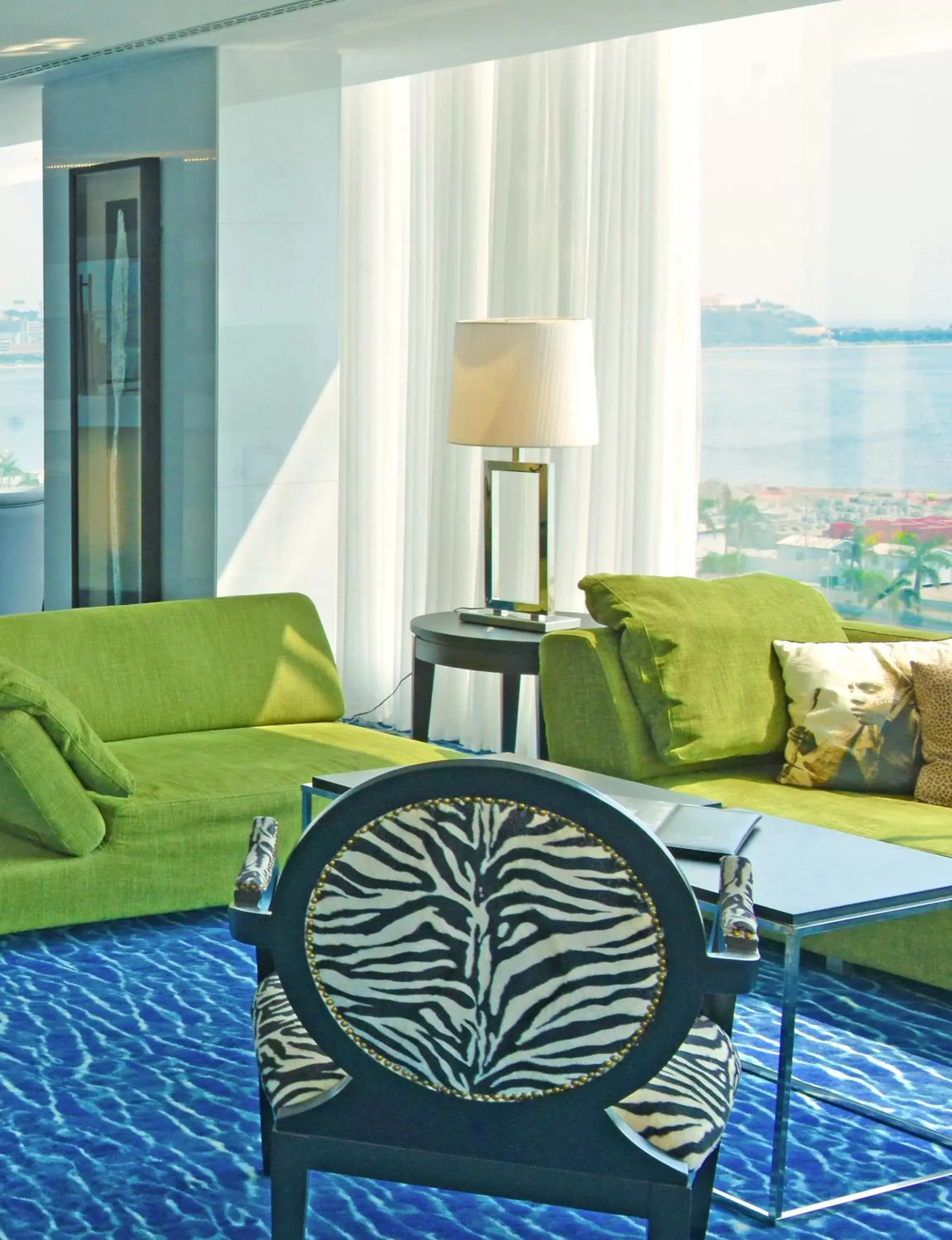 Lounge or bar in Hotel Presidente Luanda Lounge or bar in Hotel Presidente Luanda