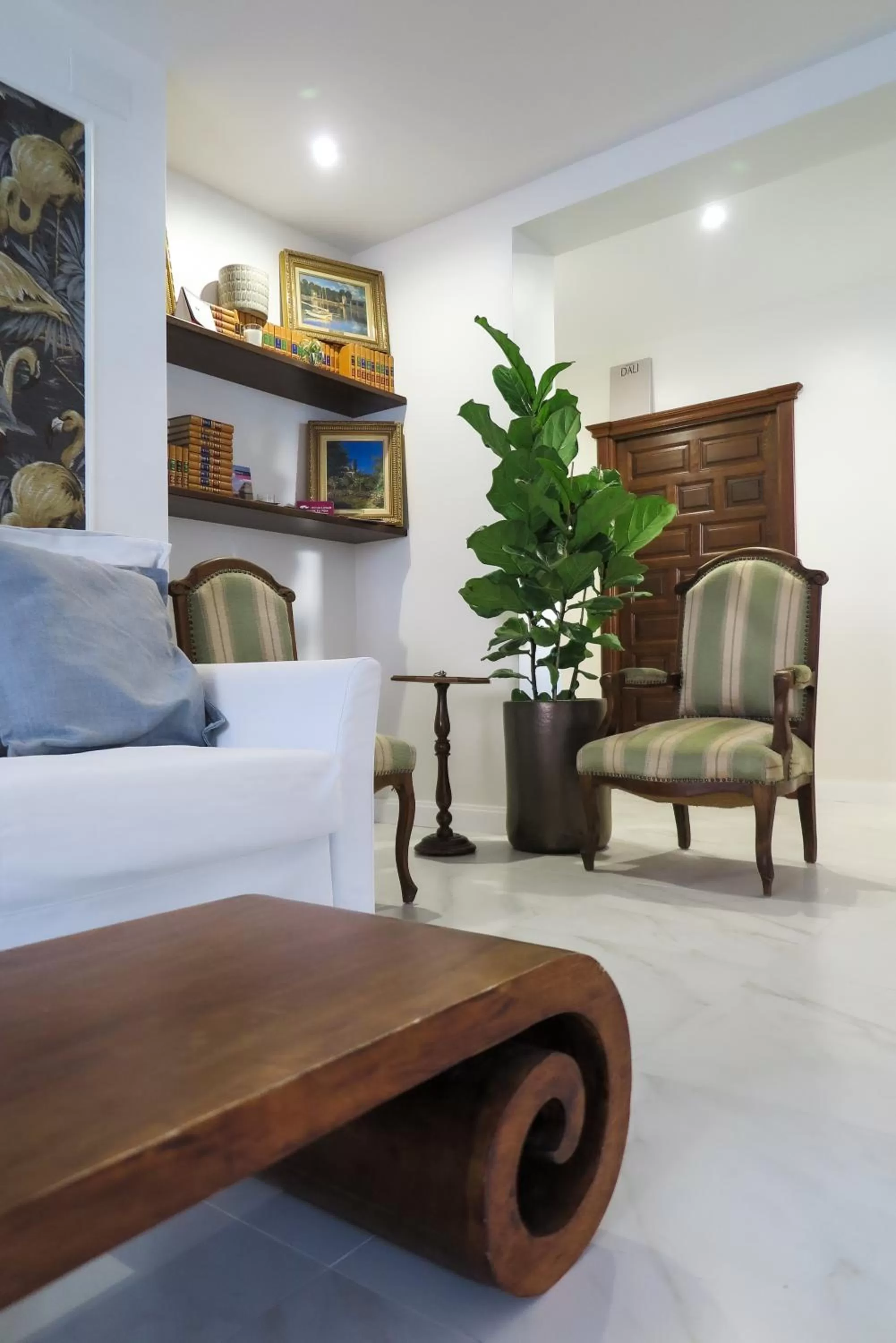 Library, Seating Area in Tomé, casa de huéspedes