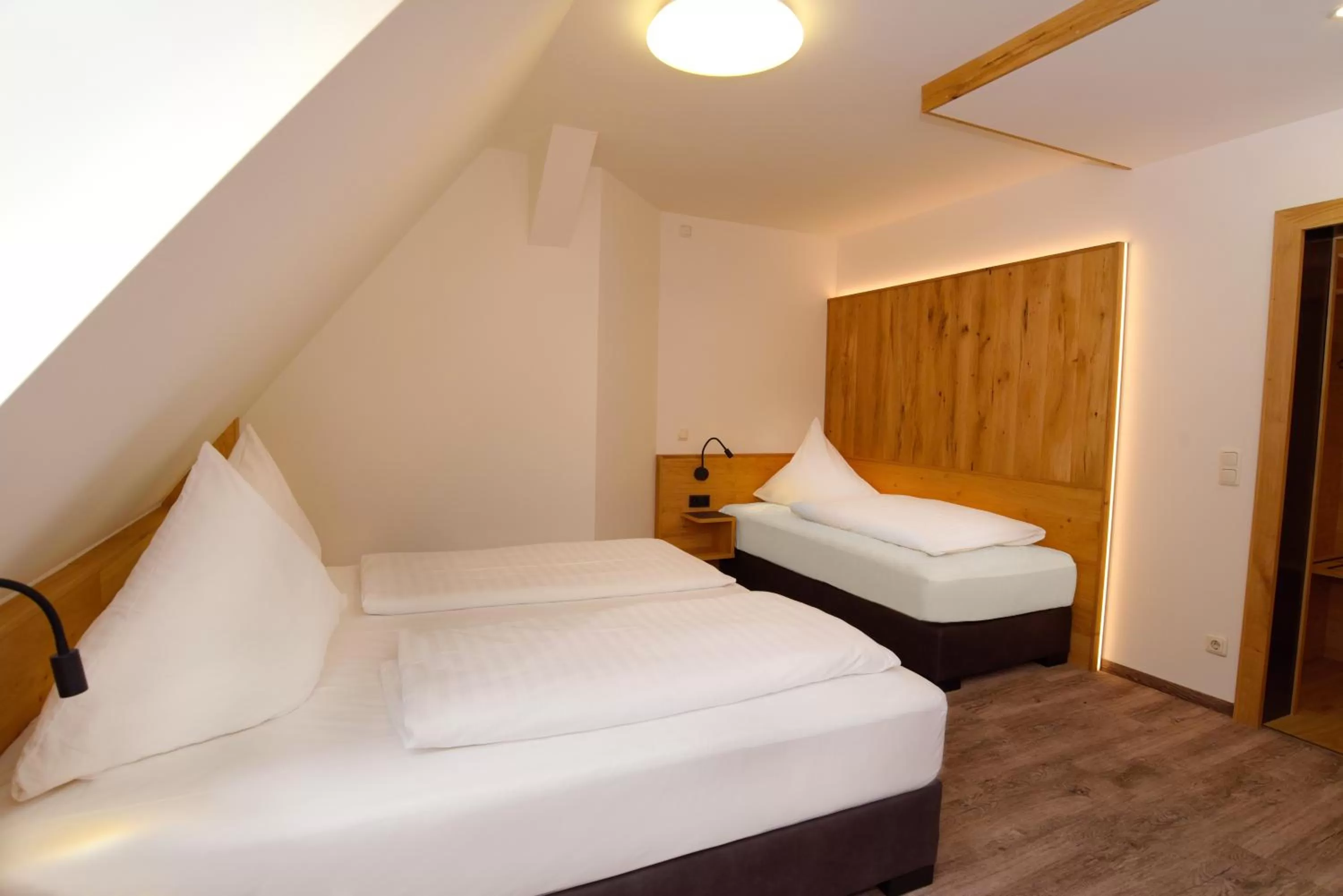 Bed in Krone - Hotel Garni