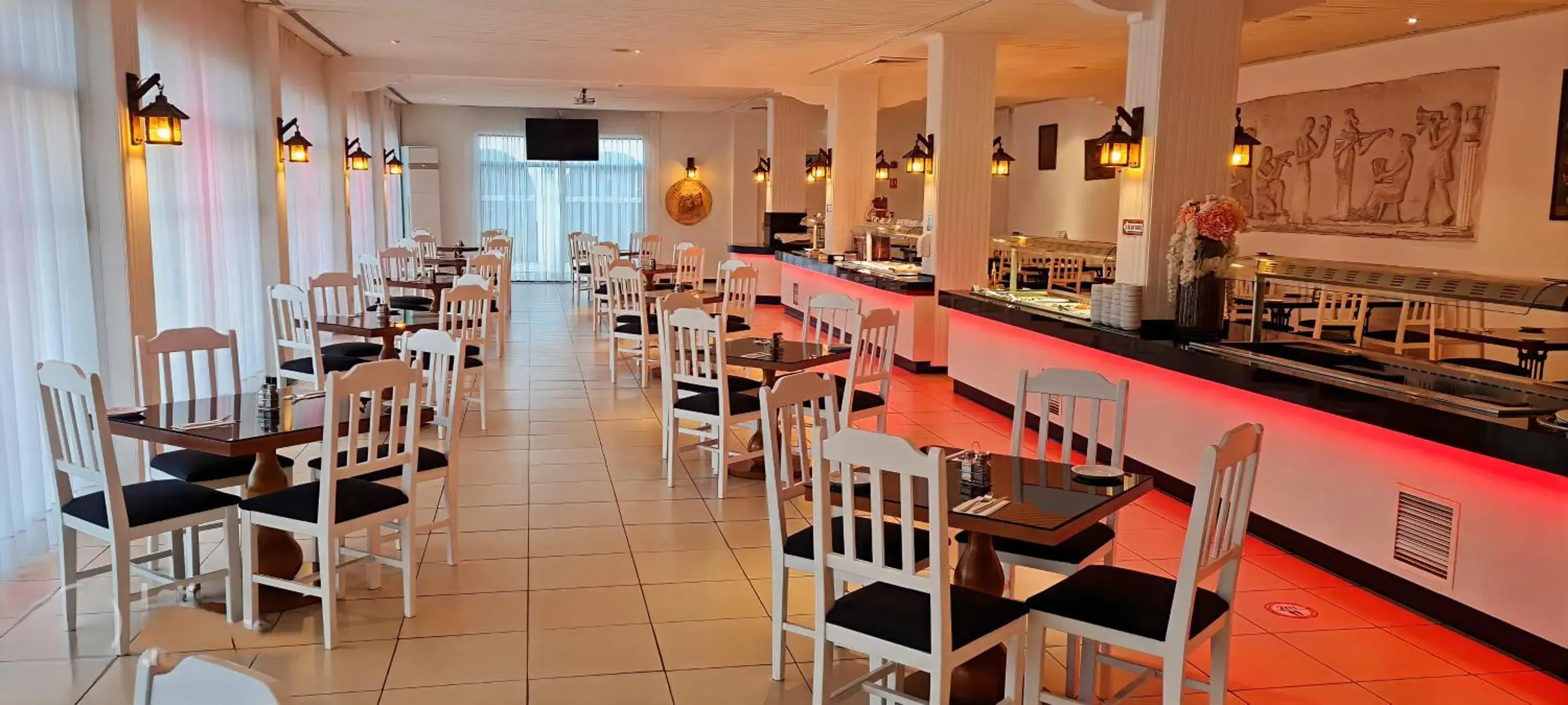Restaurant/Places to Eat in Sveltos Hotel