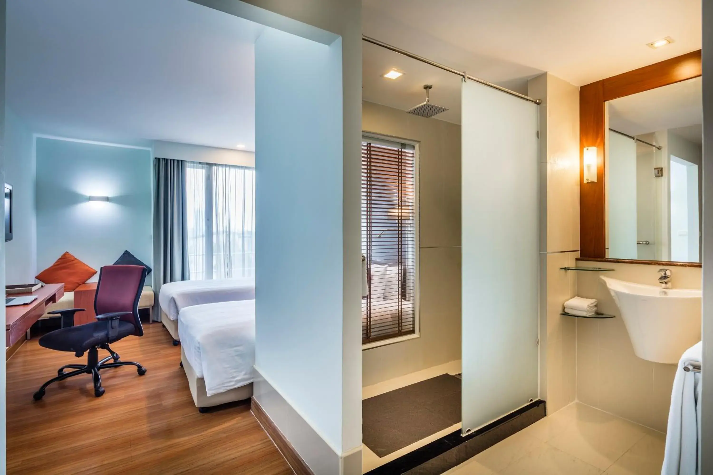 Bedroom, Bathroom in Hotel Solo, Sukhumvit 2, Bangkok - SHA Extra Plus