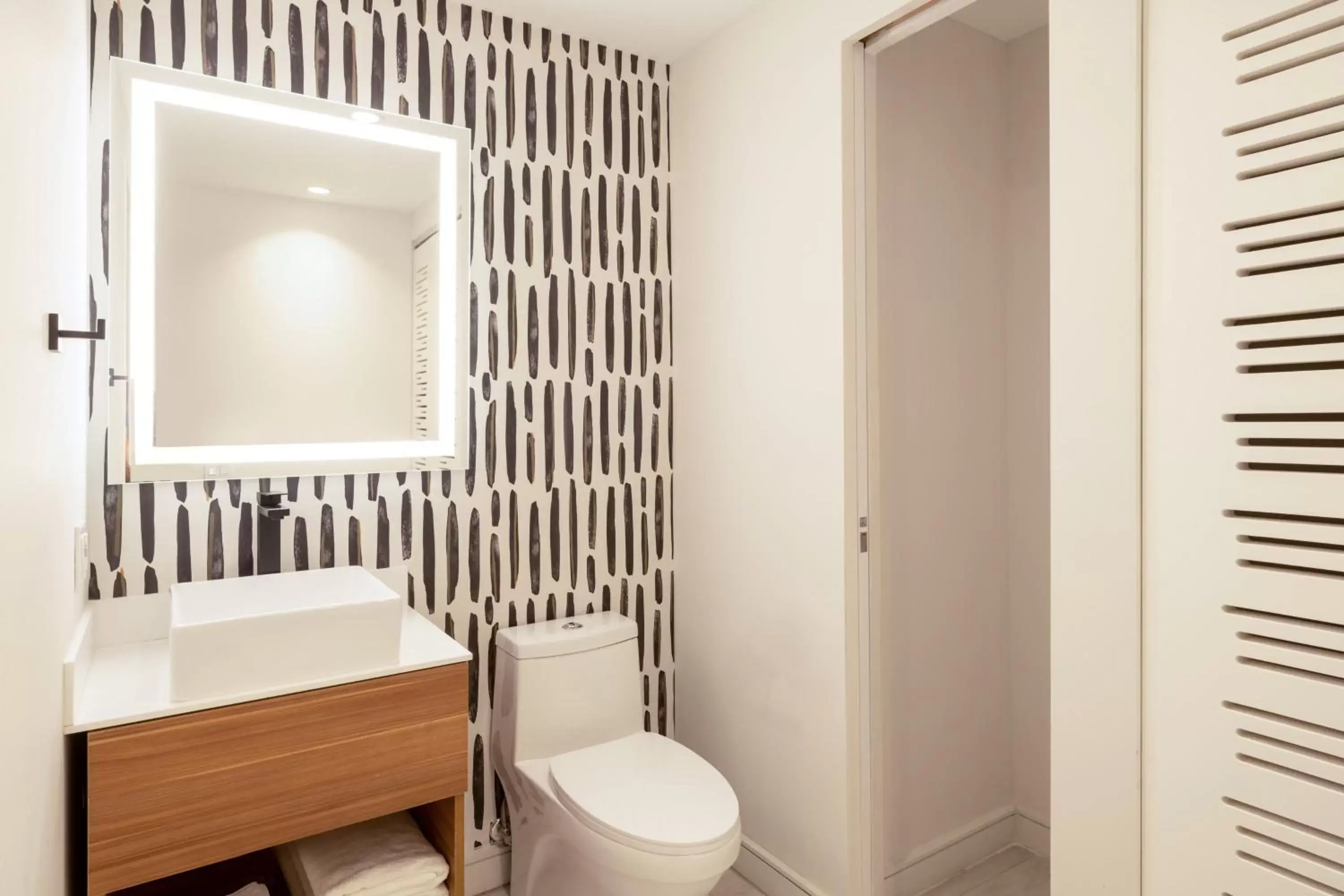 Bathroom in Atwell Suites - Miami Brickell, an IHG Hotel