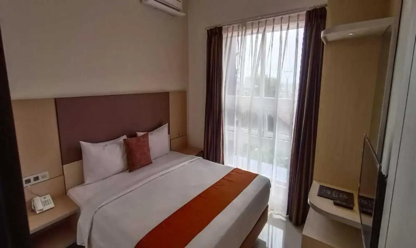 Bed in Sparks Odeon Sukabumi